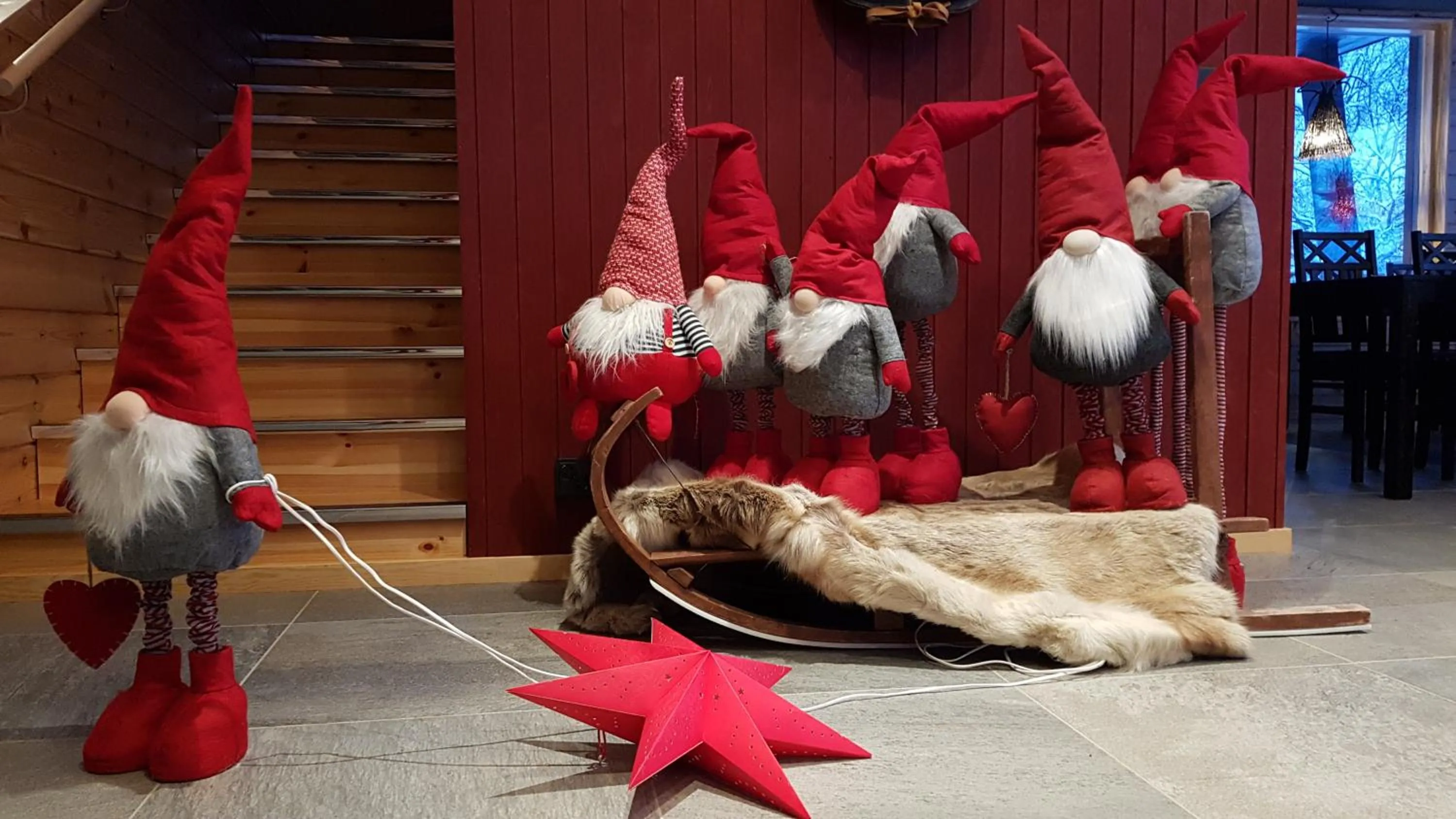 People in Hotel Seita