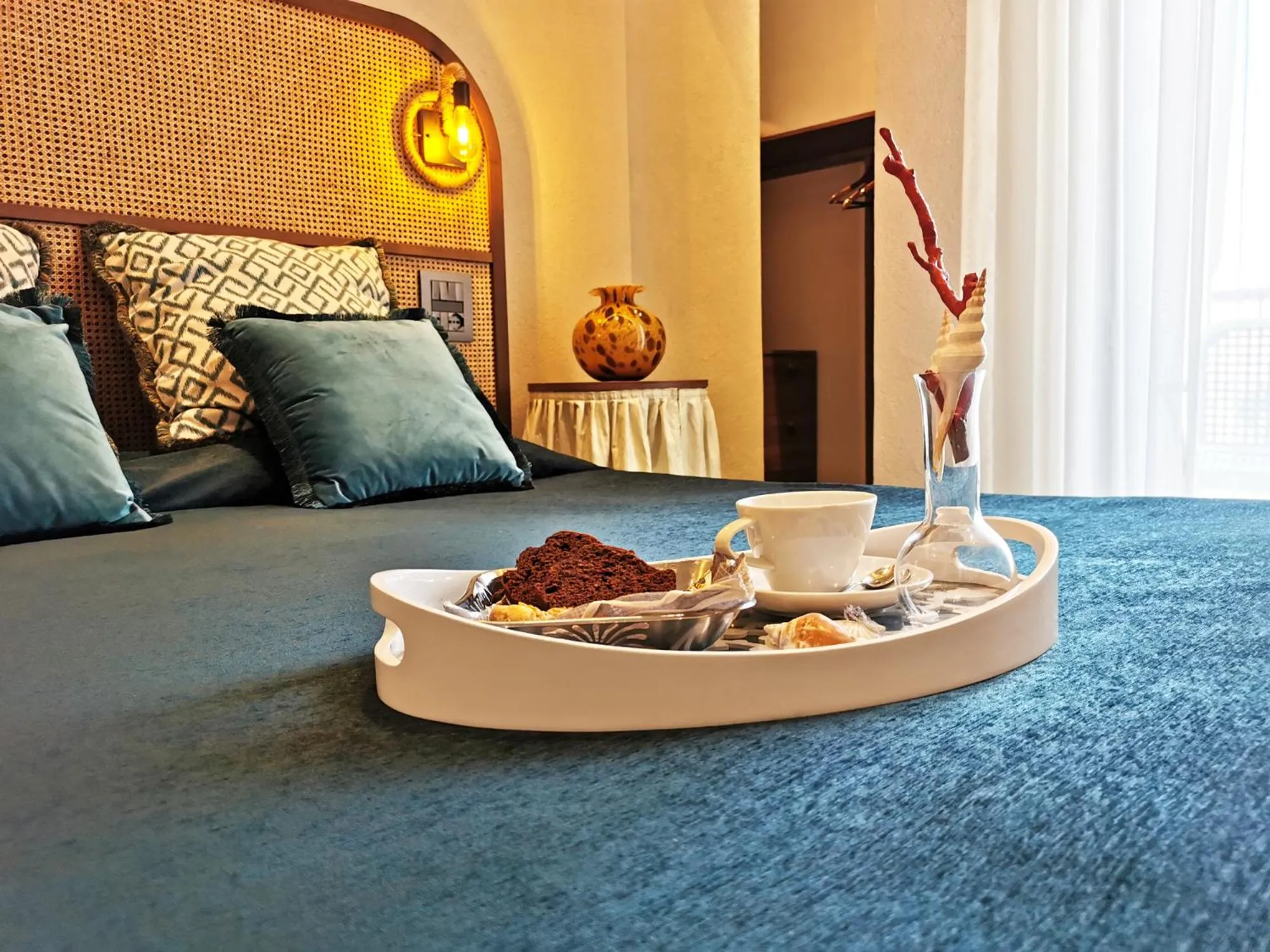 Food and drinks in Hotel Alba