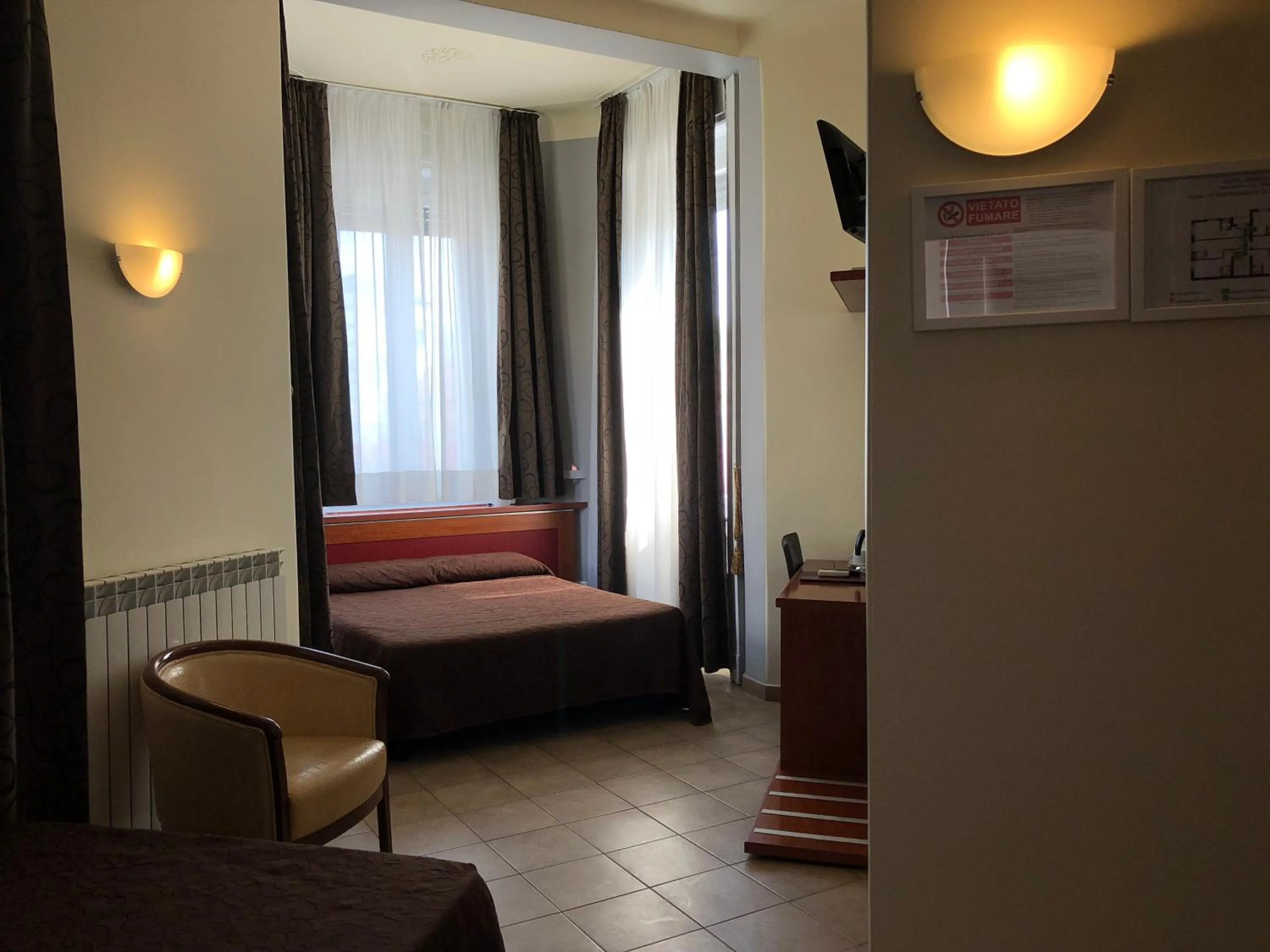 Bed in Hotel Brenta Milano
