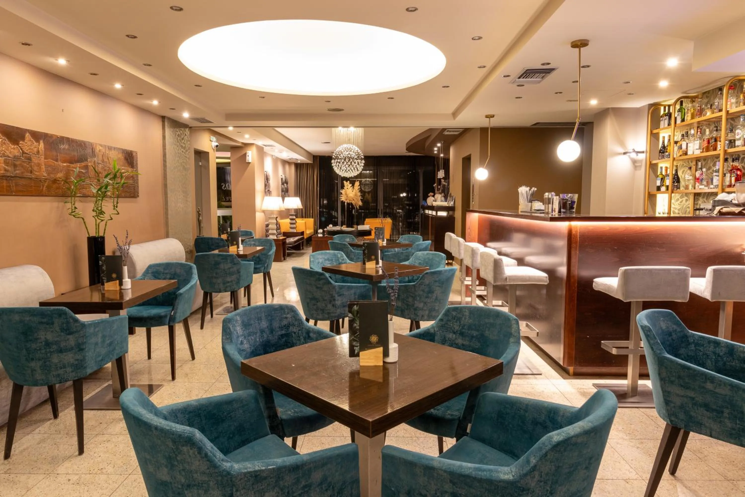 Restaurant/places to eat in Flisvos Hotel Nafpaktos