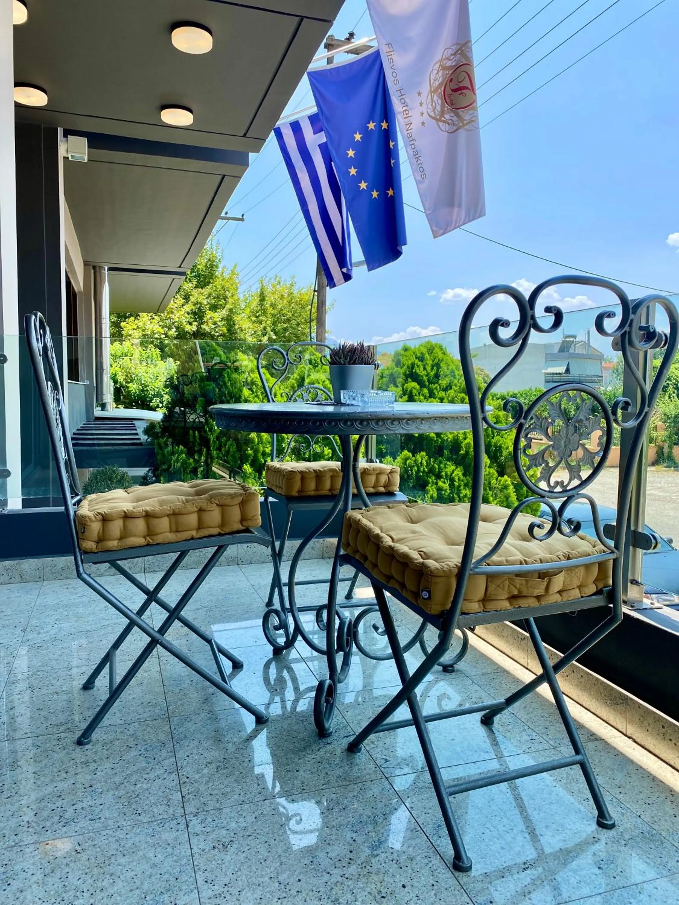 Patio in Flisvos Hotel Nafpaktos