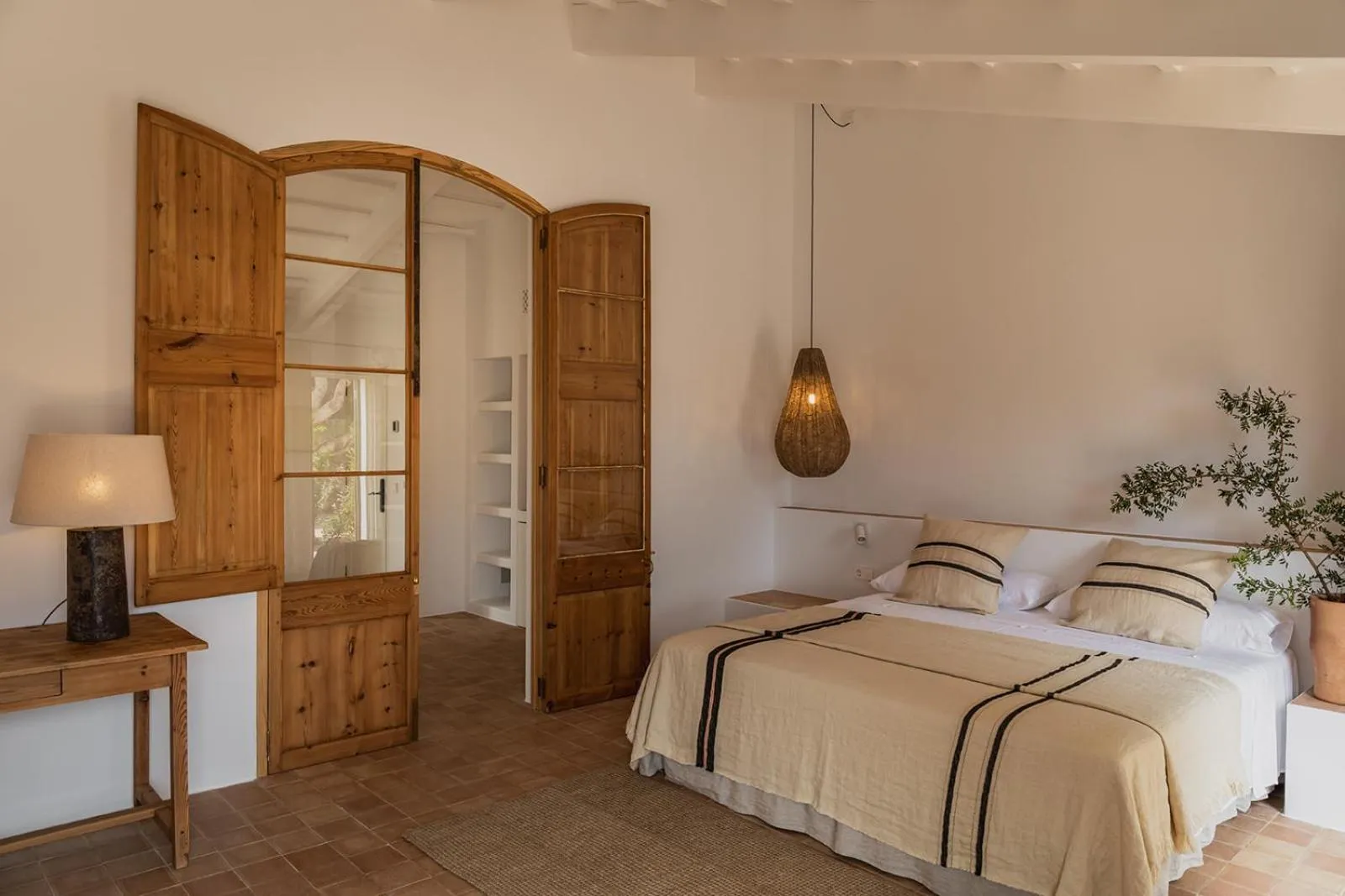 Photo of the whole room, Bed in Hotel Rural Sant Ignasi