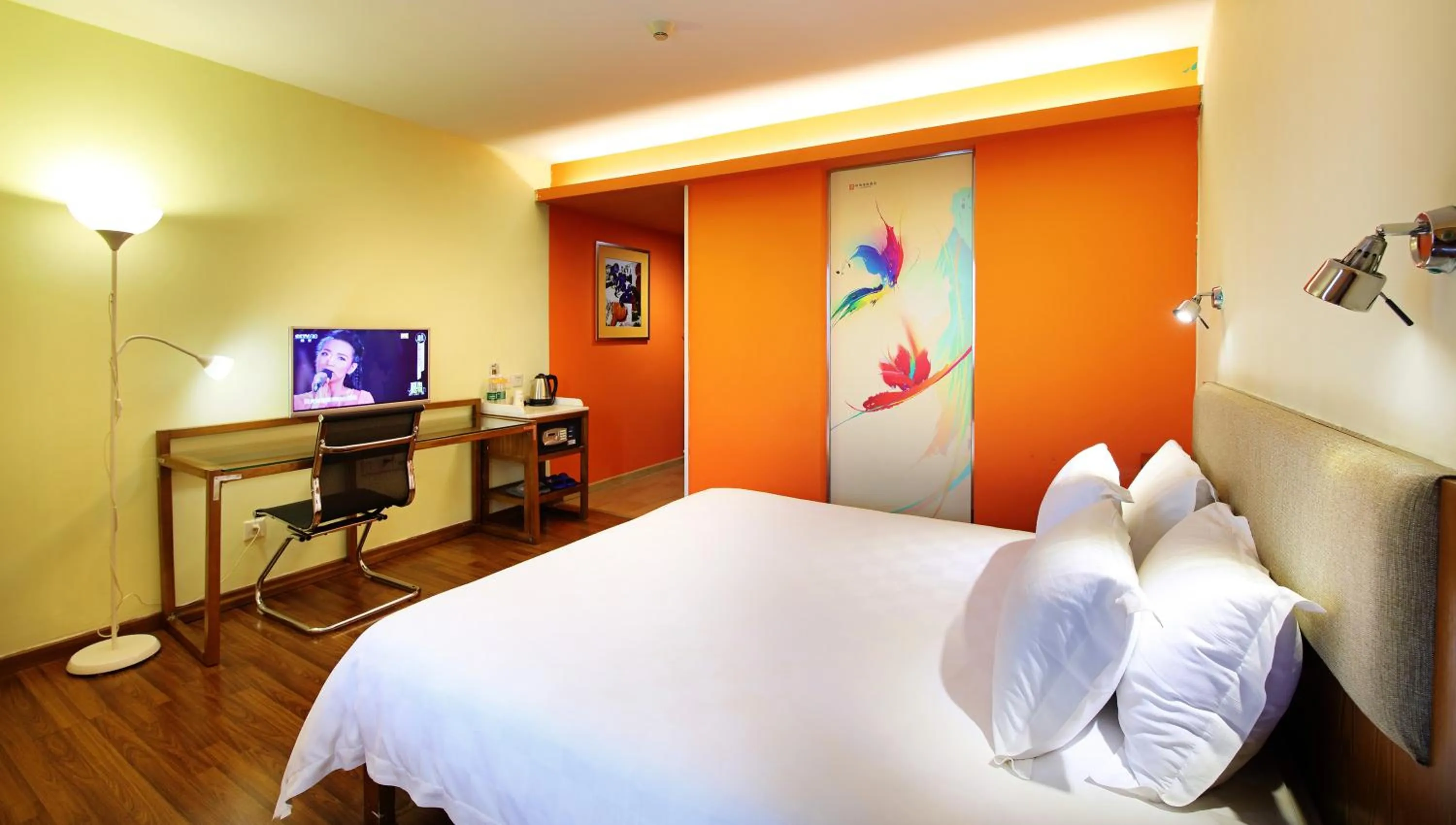 Photo of the whole room in Yanjiang East Garden Inn