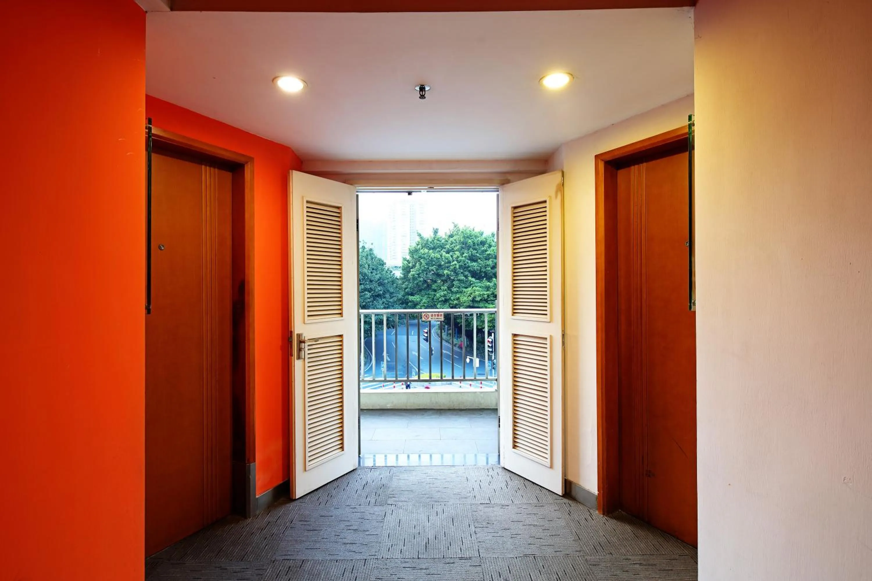 Balcony/Terrace in Yanjiang East Garden Inn