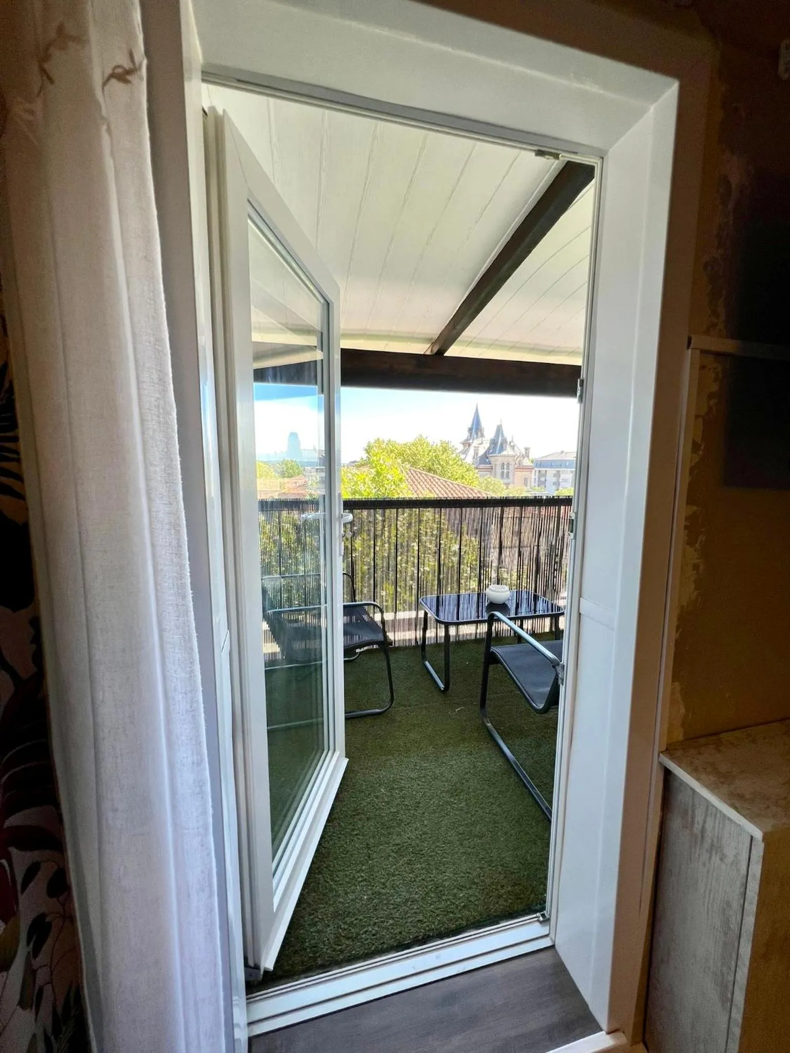 Balcony/Terrace in Hôtel de Charme Le Provence