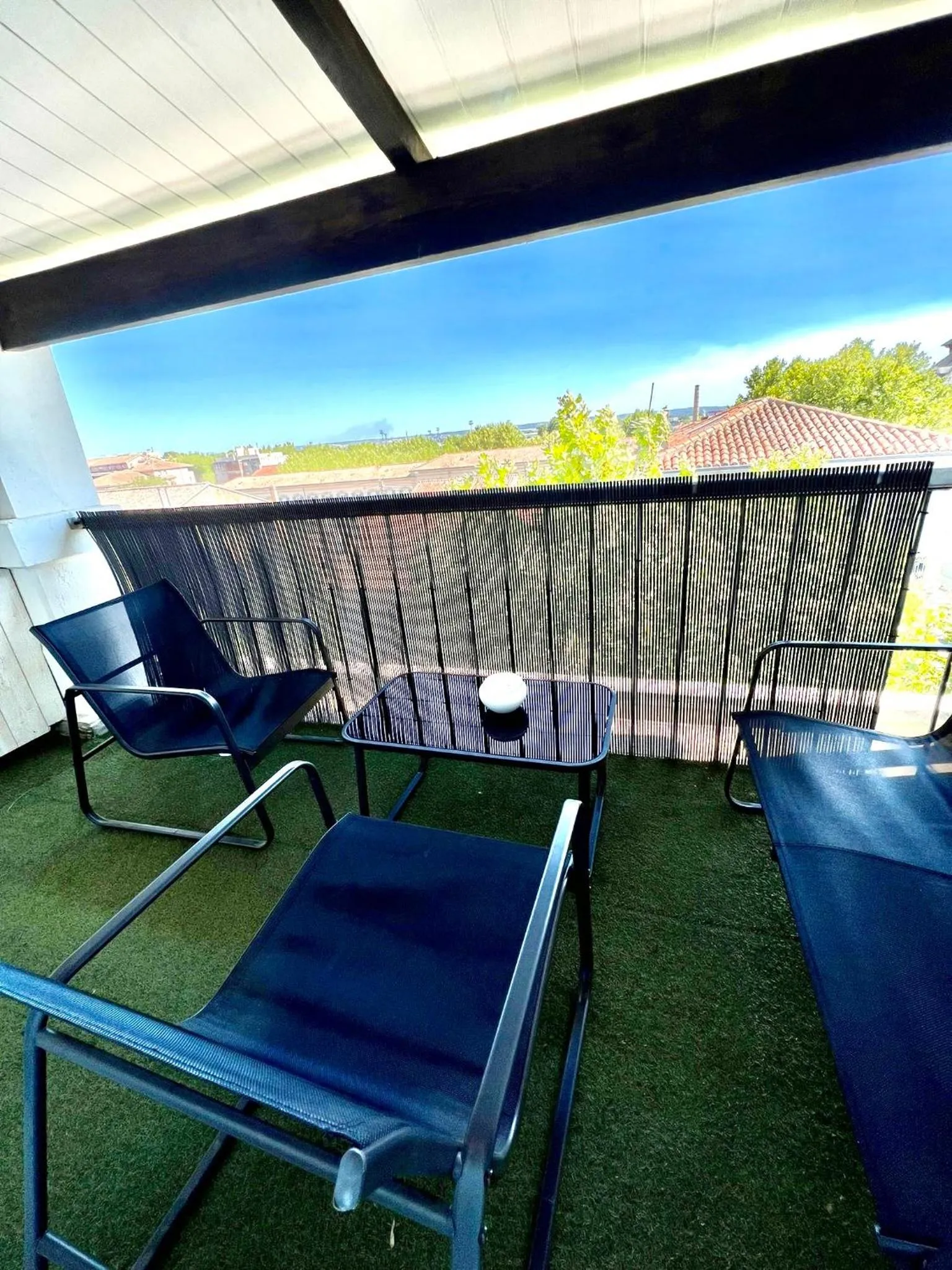 Balcony/Terrace in Hôtel de Charme Le Provence