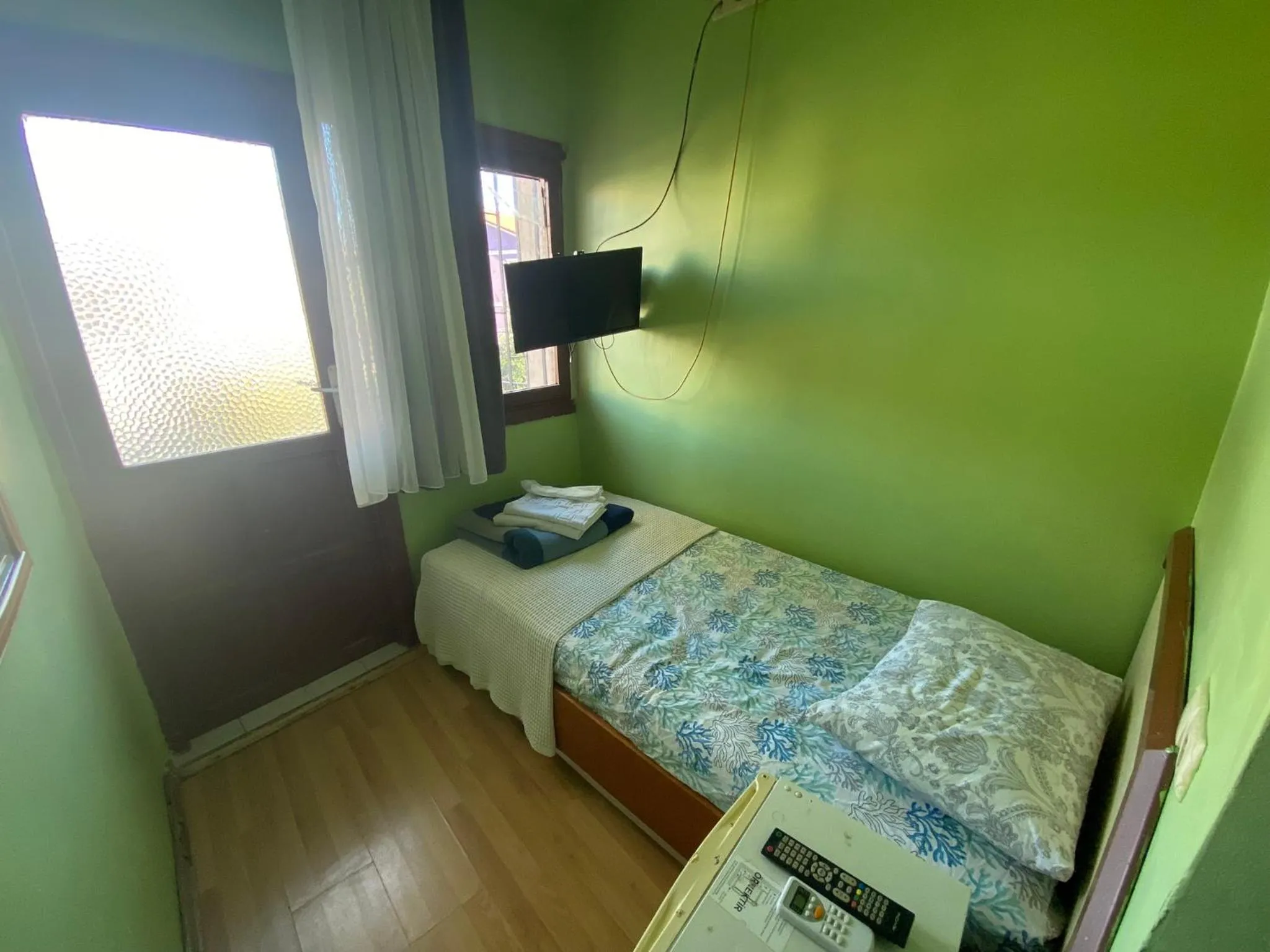 Bed in Camel Hotel & Apart