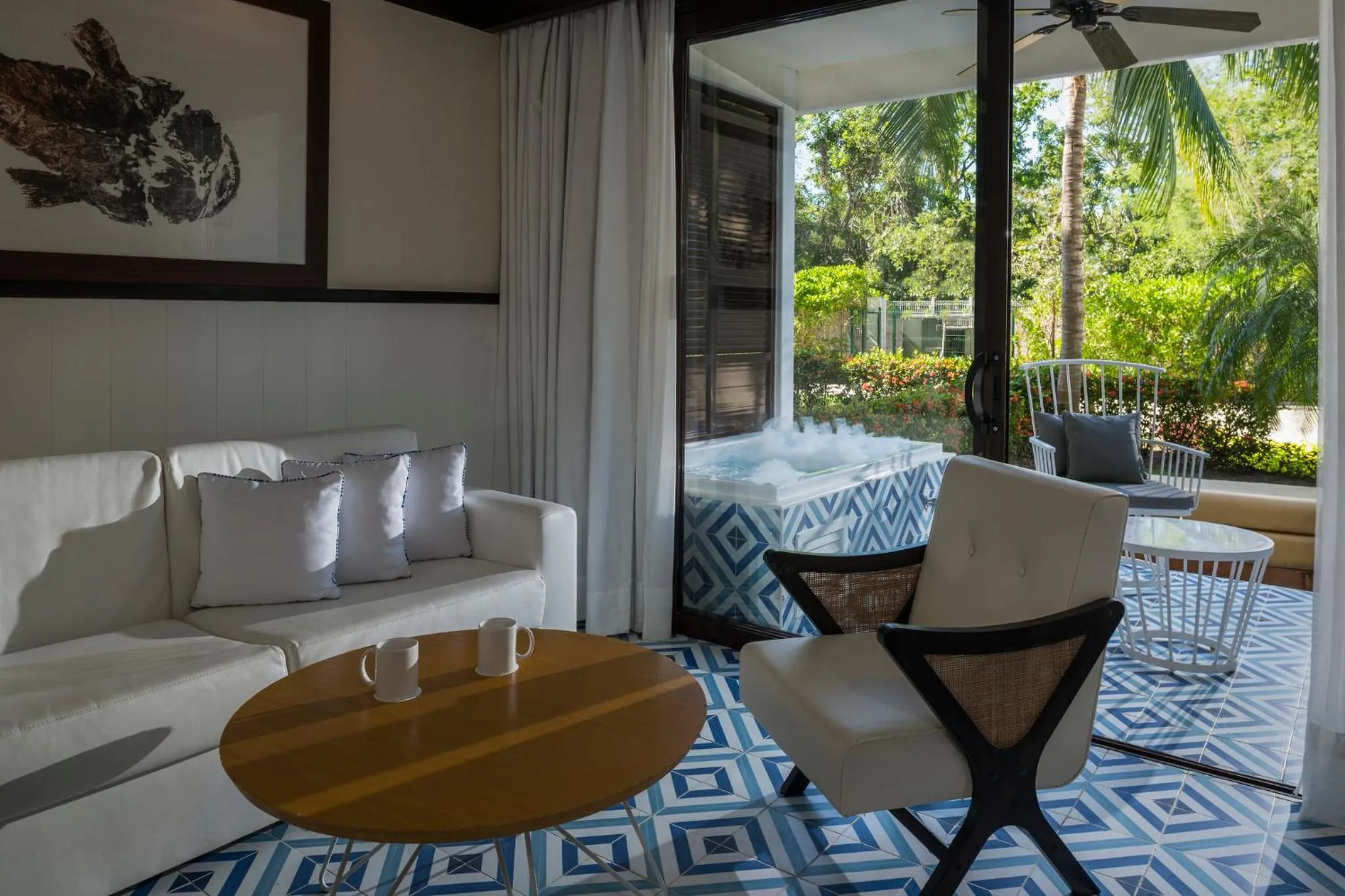 Hot Tub in Ocean Riviera Paradise All Inclusive