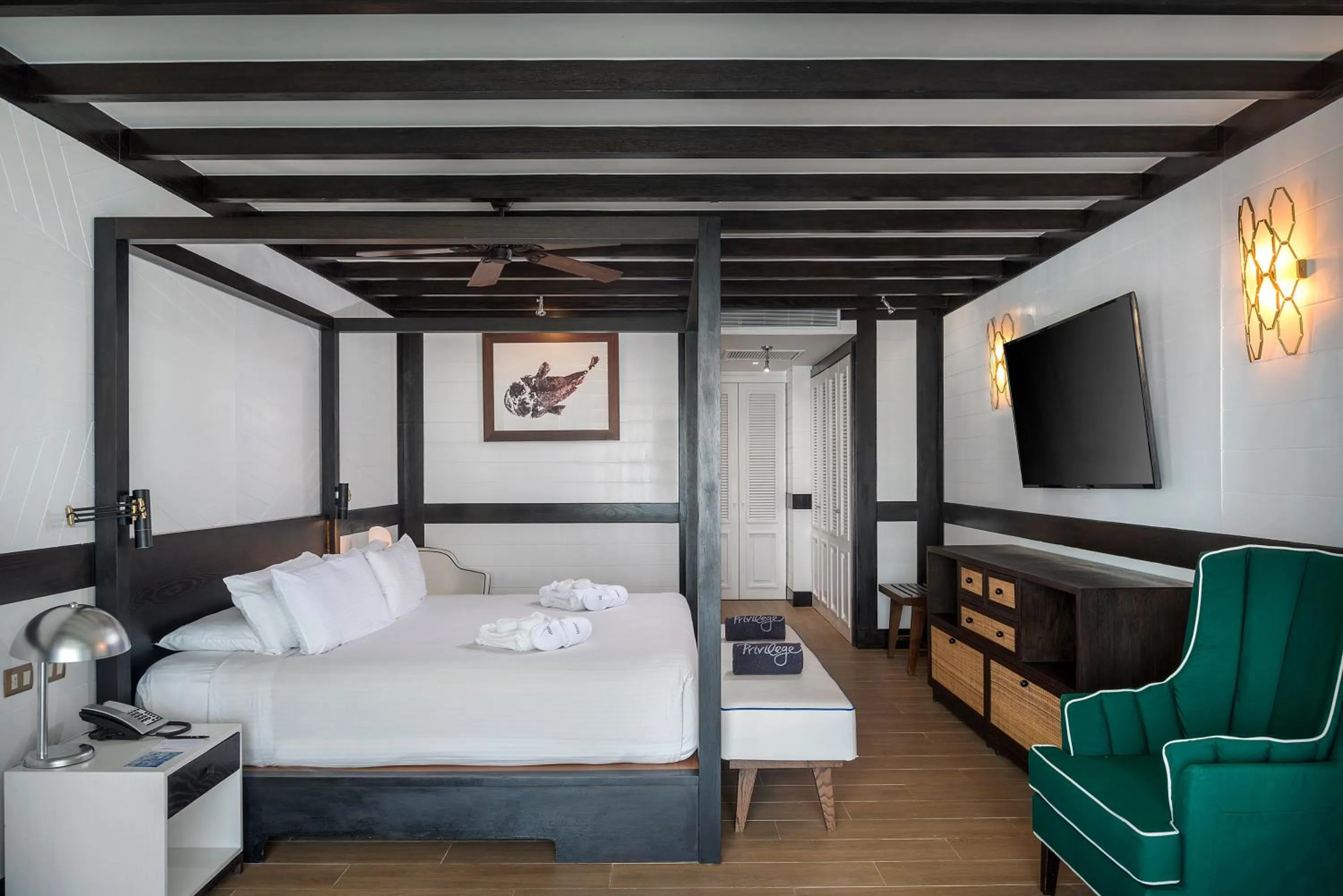 Bed in Ocean Riviera Paradise All Inclusive