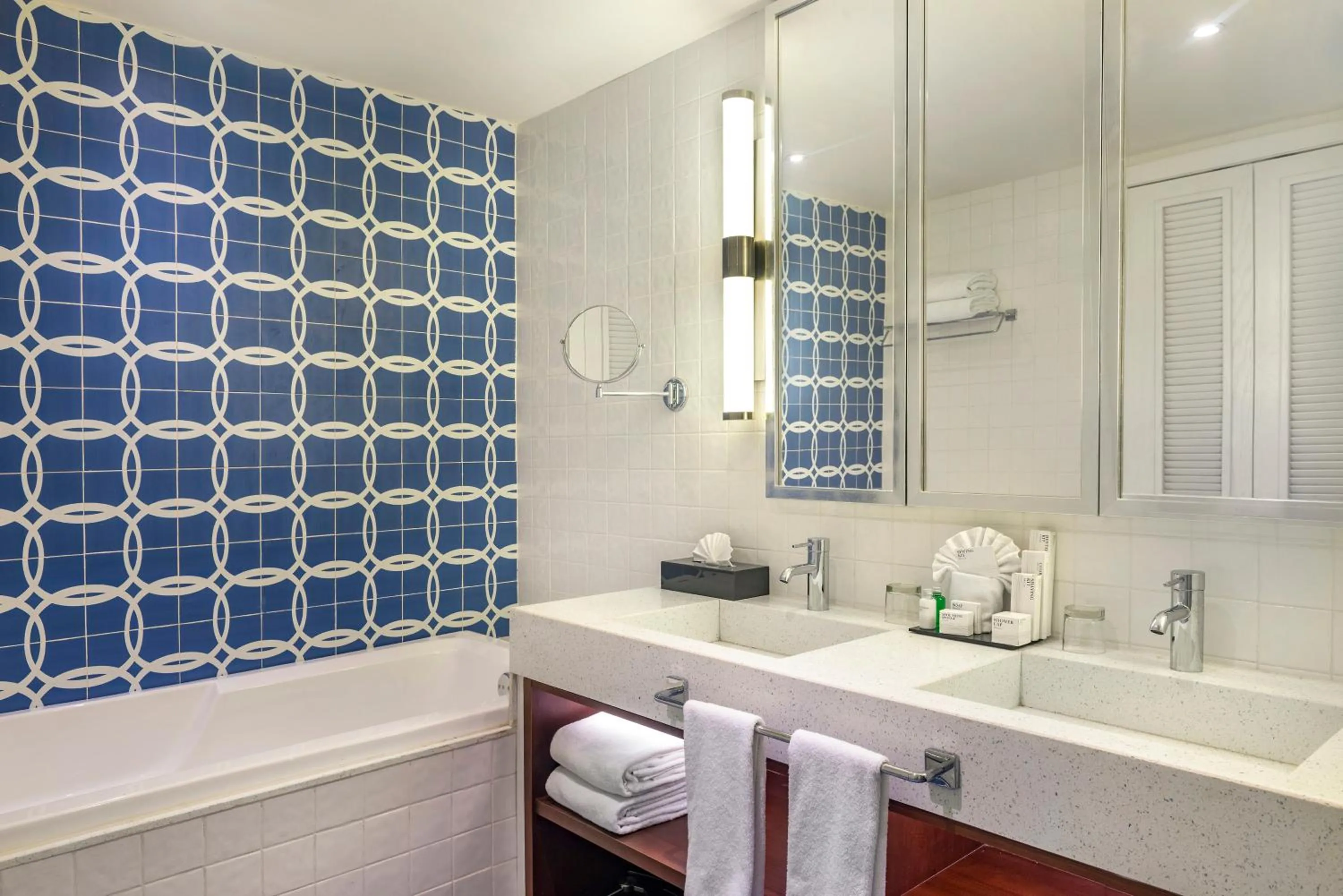 Day in Ocean Riviera Paradise All Inclusive