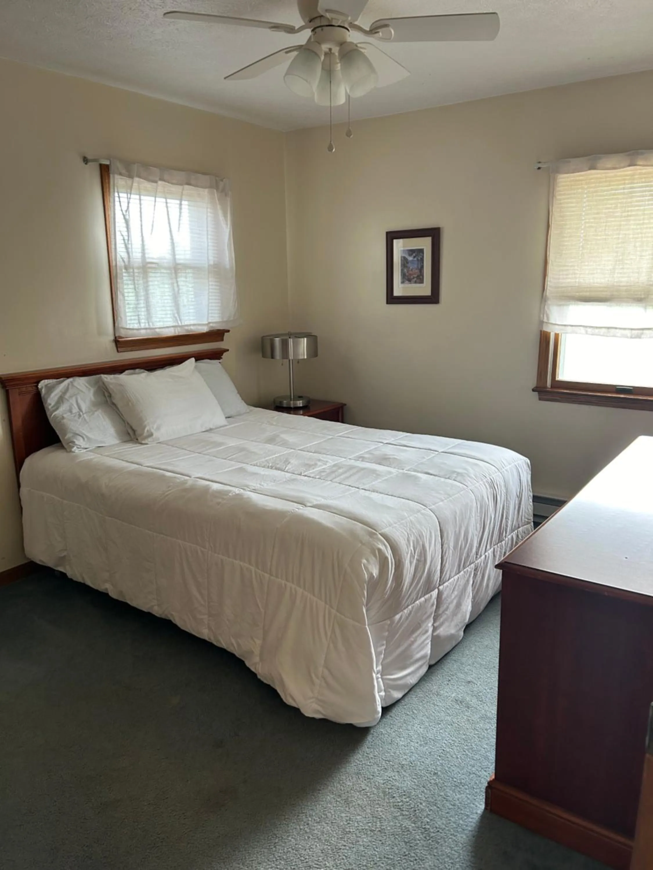 Bed in Plantation Motel