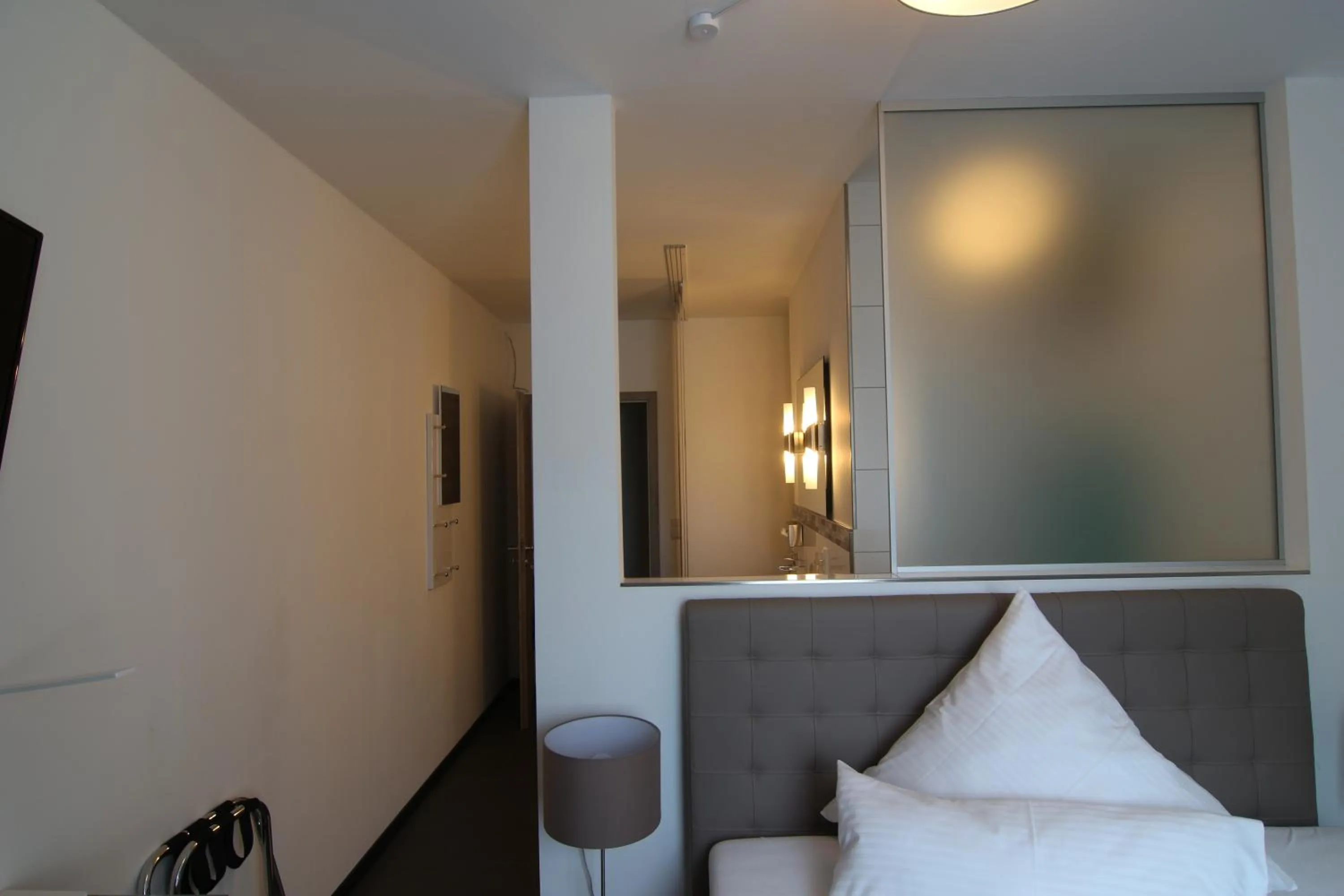 Photo of the whole room, Bed in Hotel & Restaurant Arnoldusklause