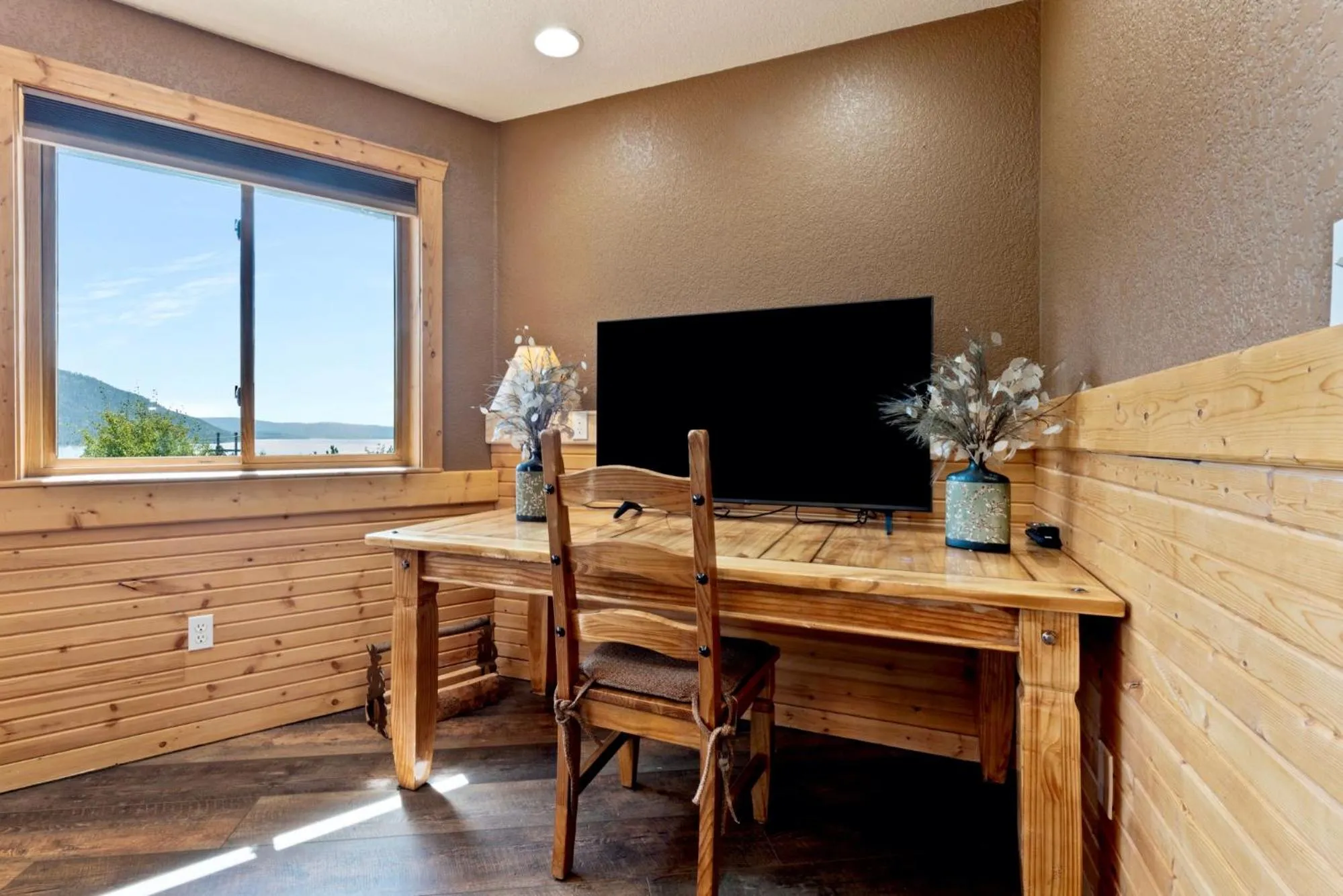 TV and multimedia in Gateway Inn