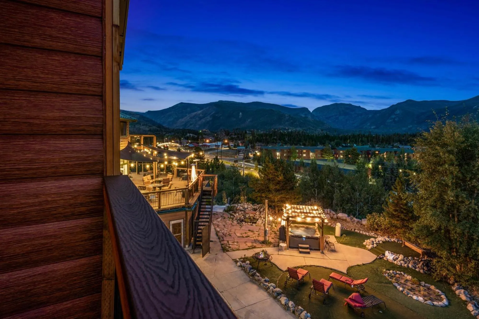 Night in Gateway Inn