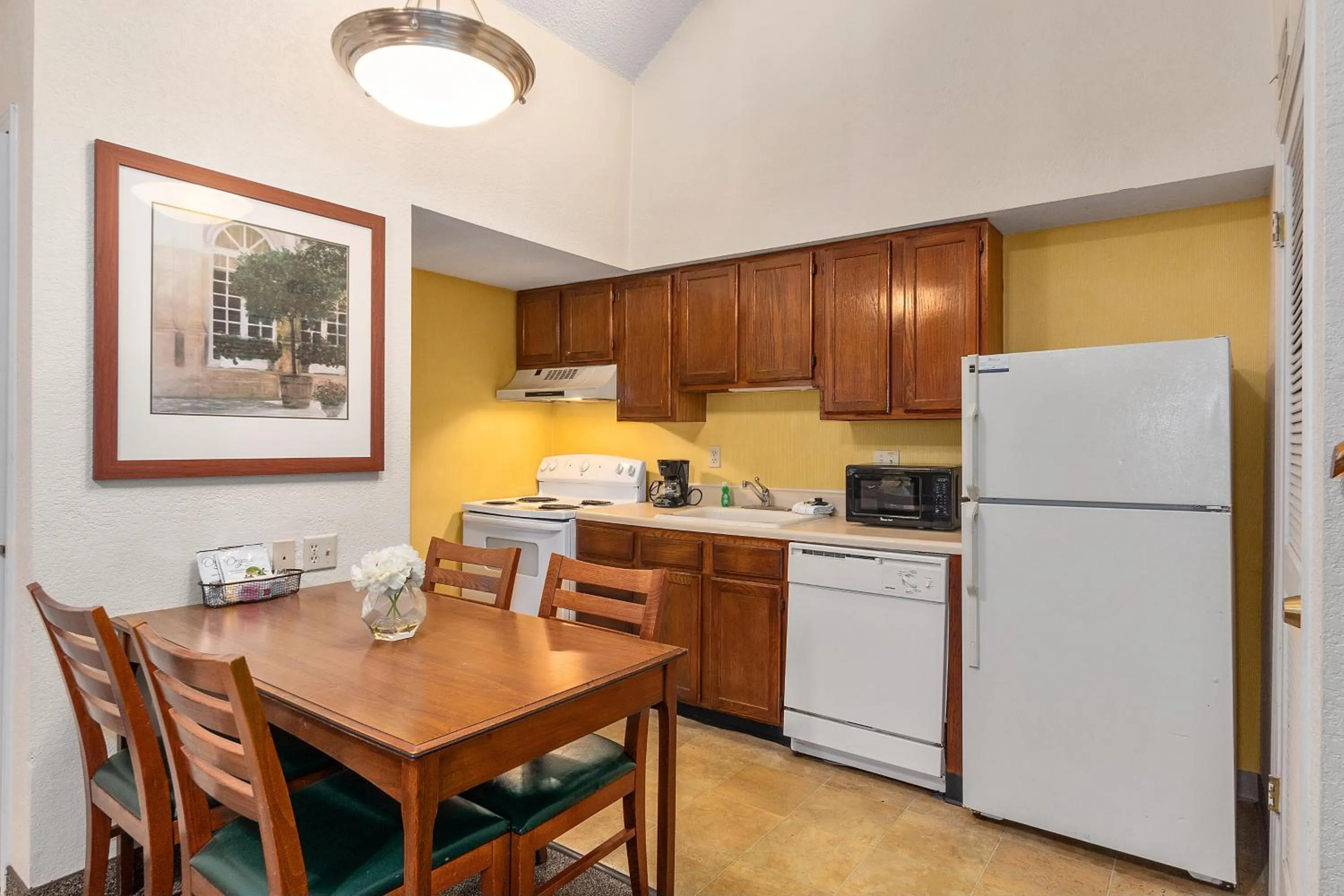 Kitchen or kitchenette in Residences at Daniel Webster