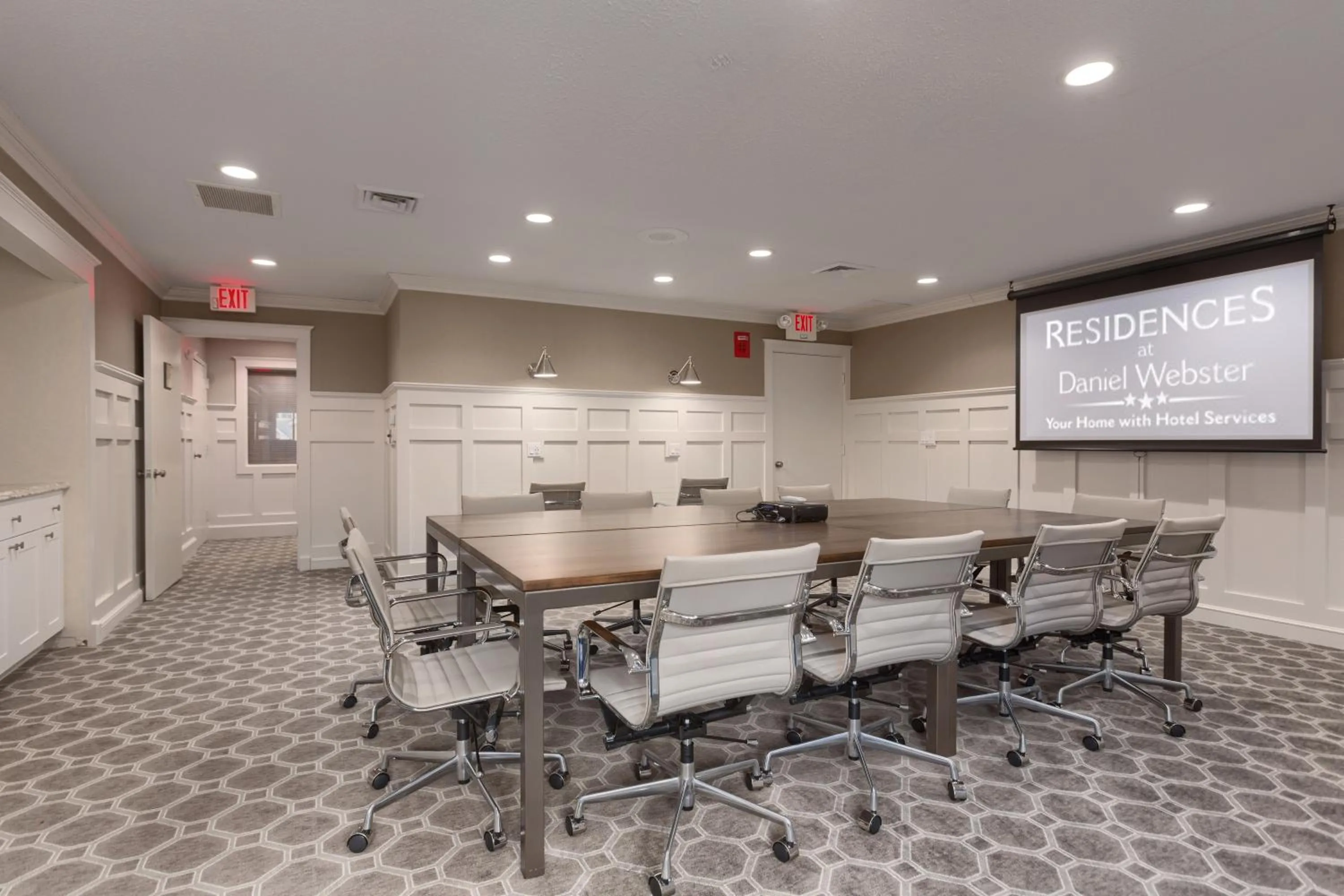 Business facilities in Residences at Daniel Webster