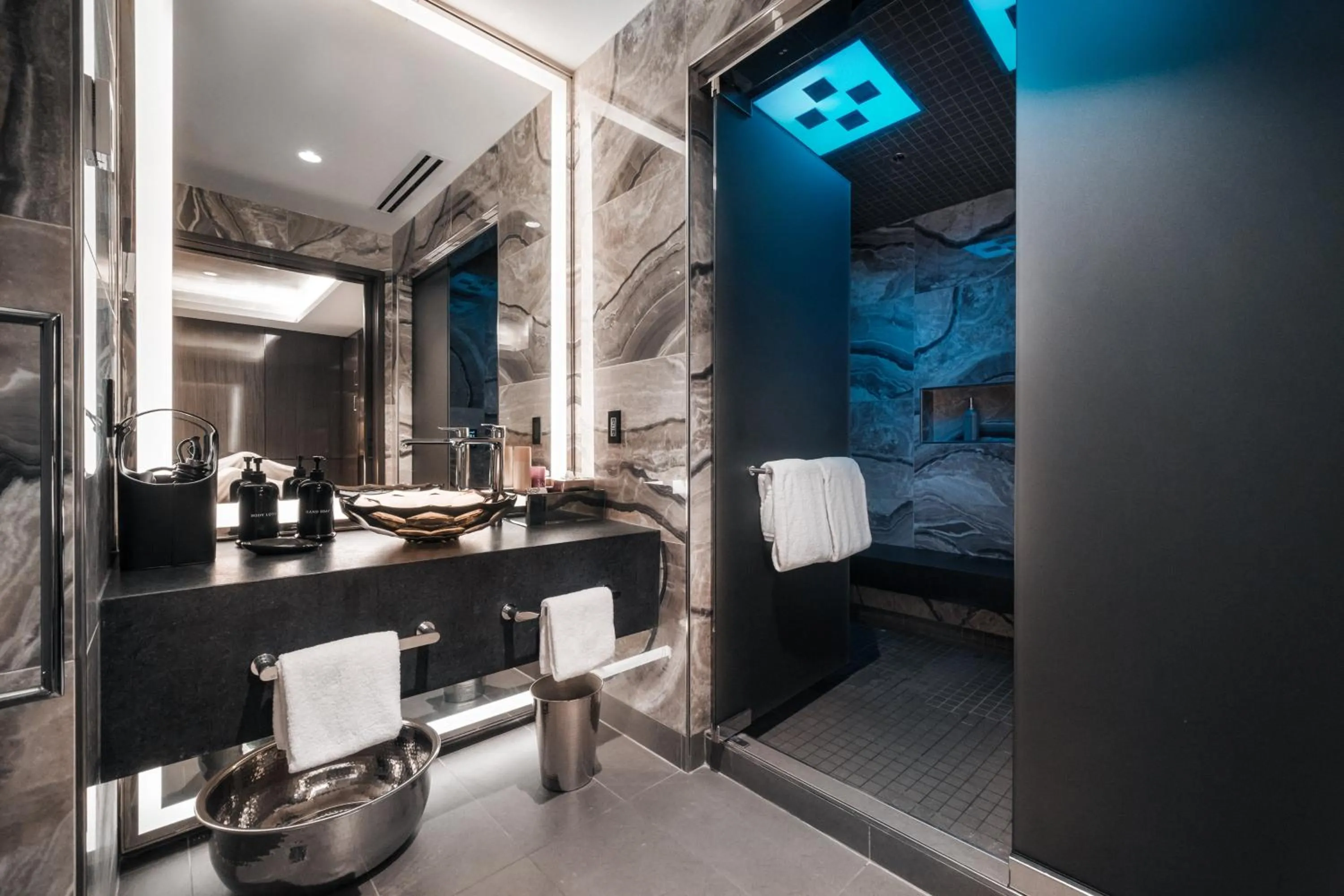 Spa and wellness centre/facilities in Paradox Vancouver