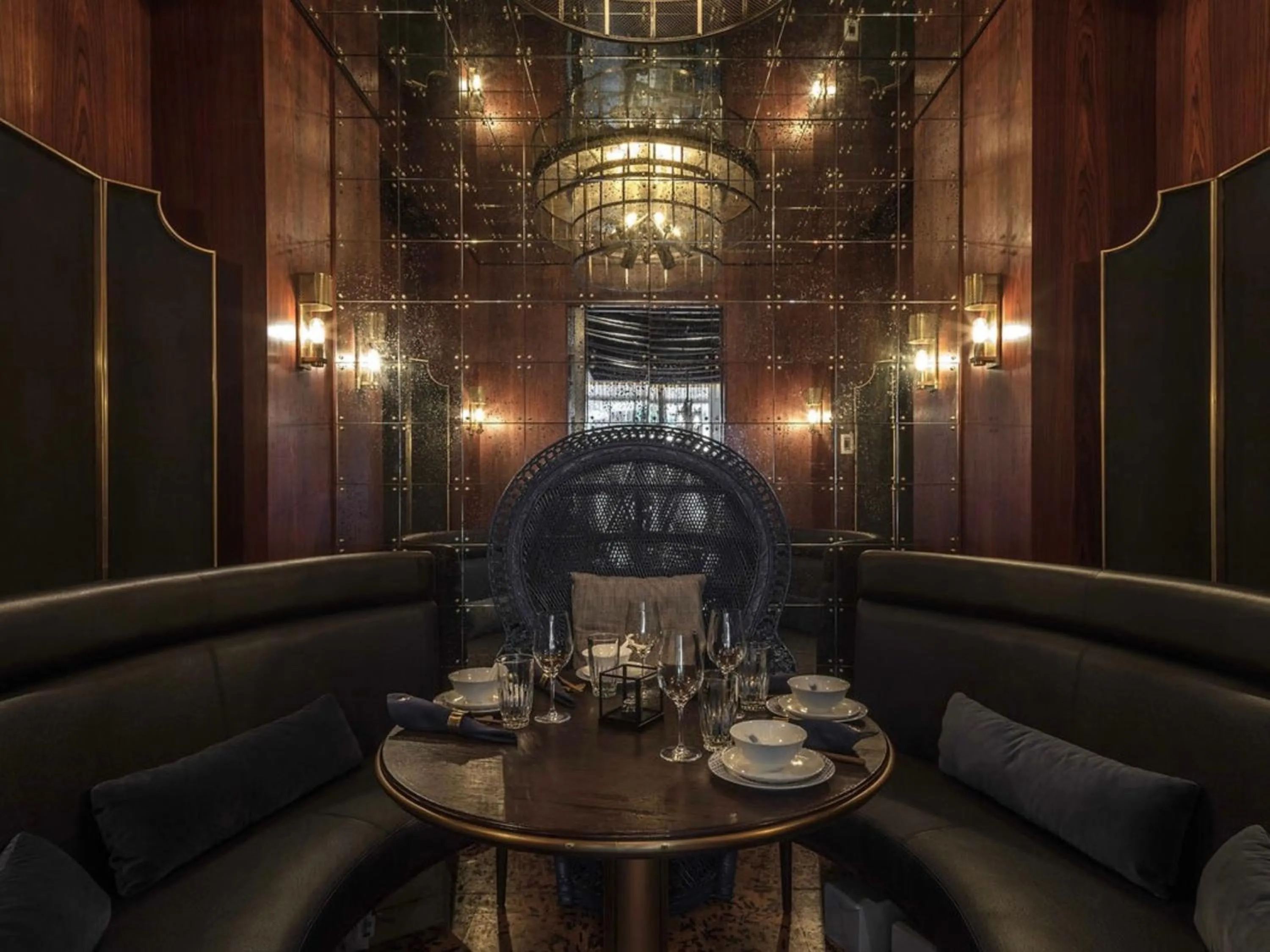 Restaurant/places to eat in Paradox Vancouver