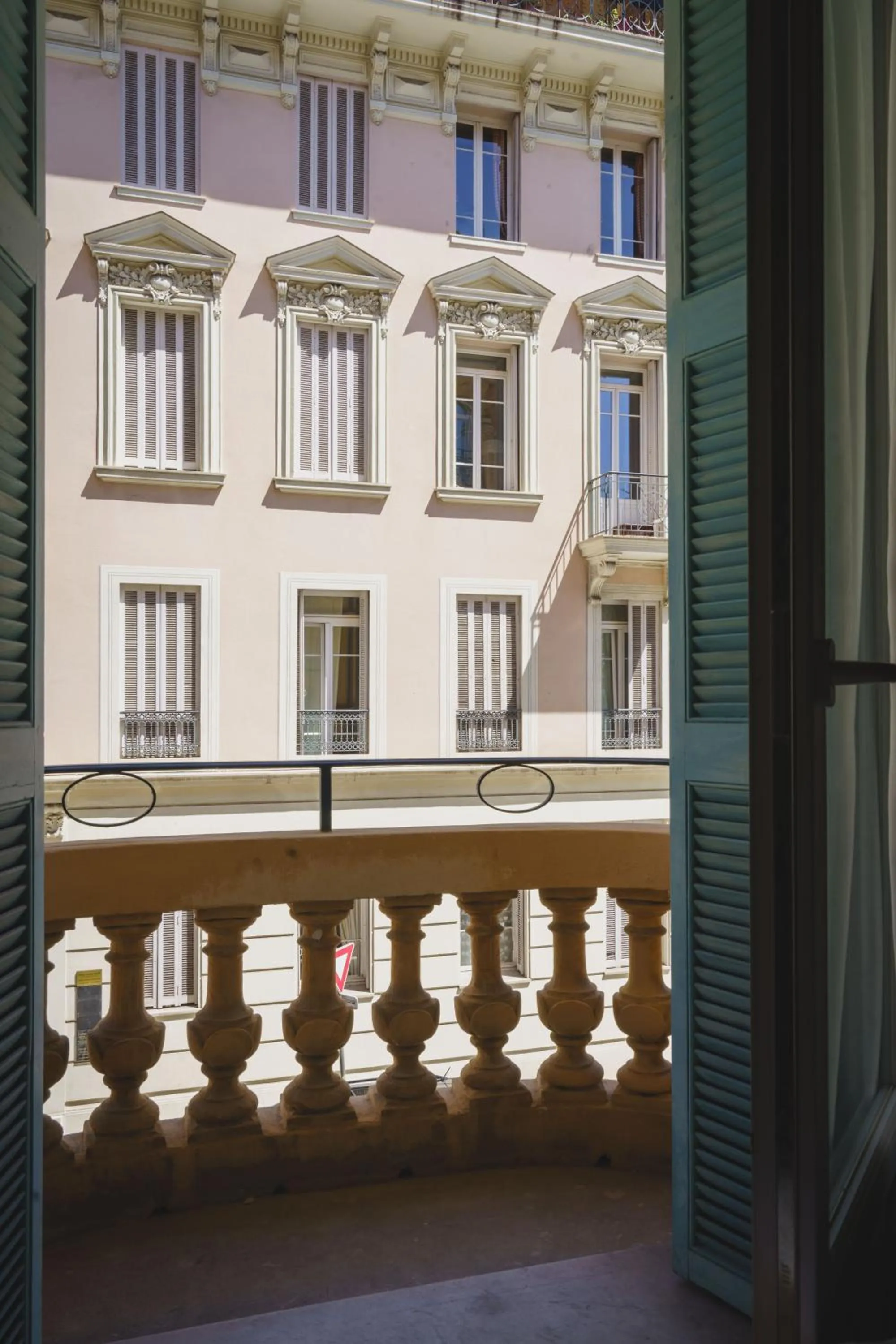 Balcony/Terrace in Hotel Gounod Fully Renovated