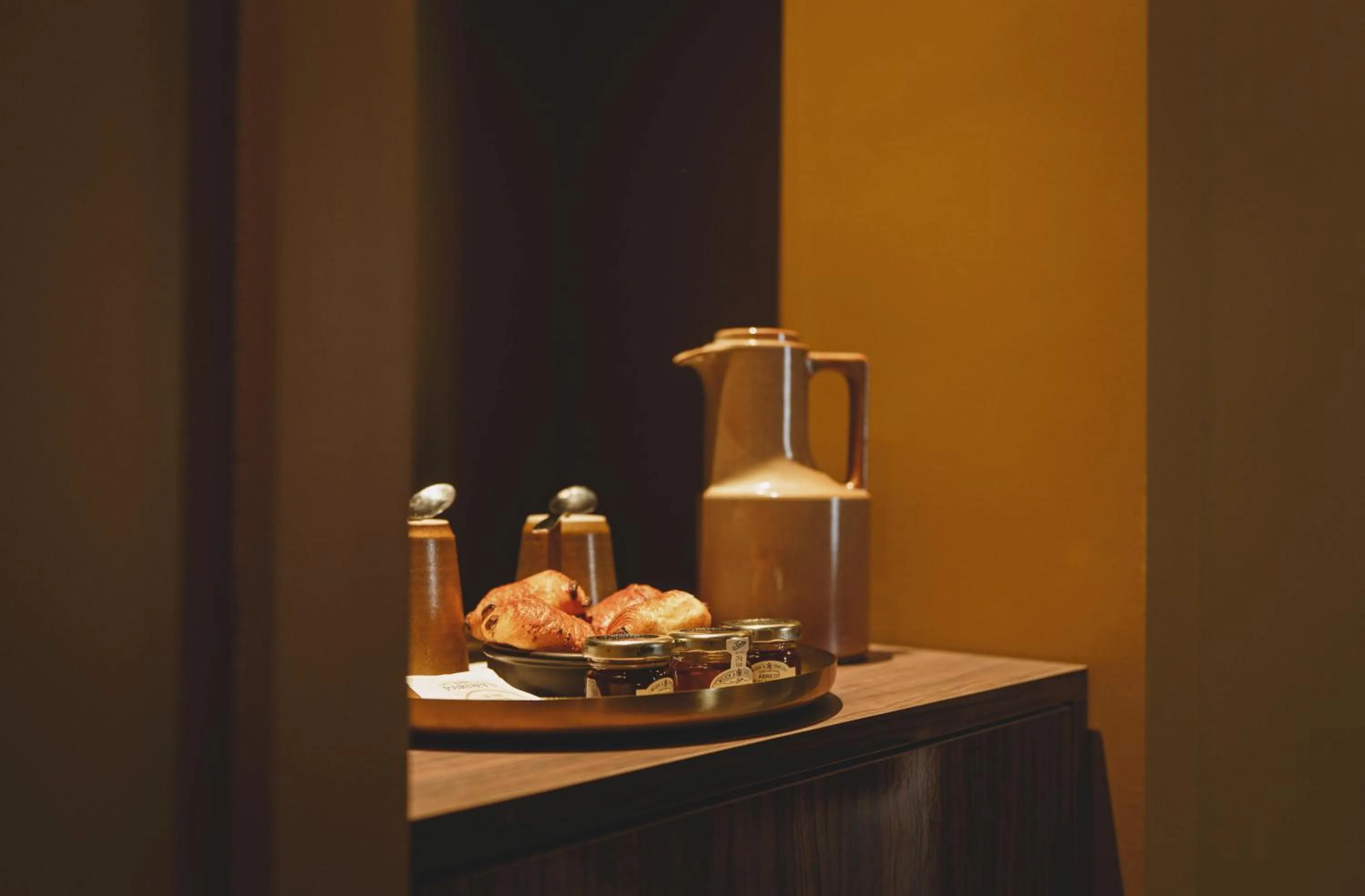 Decorative detail in Hotel Gounod Fully Renovated