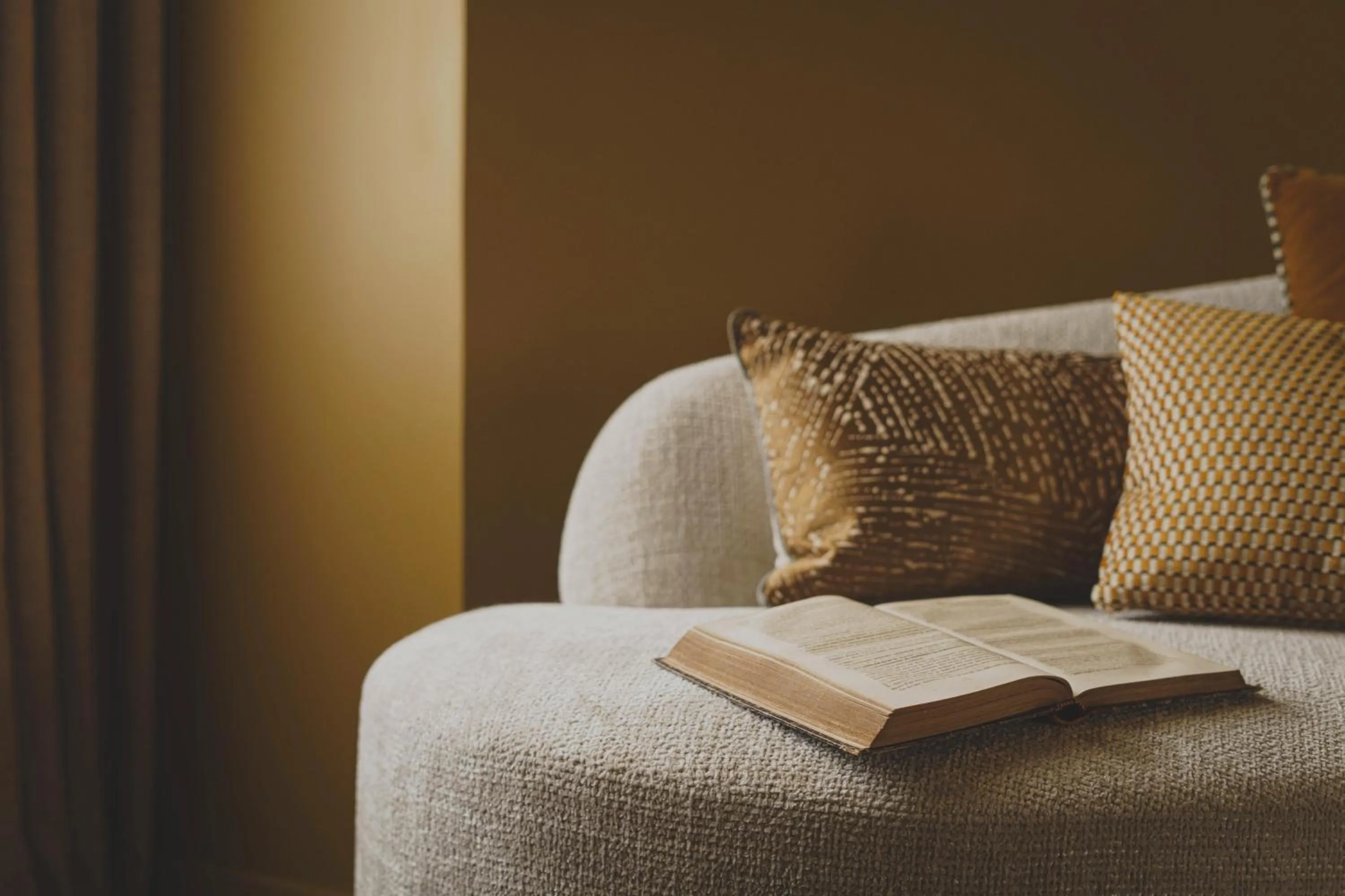 Decorative detail in Hotel Gounod Fully Renovated