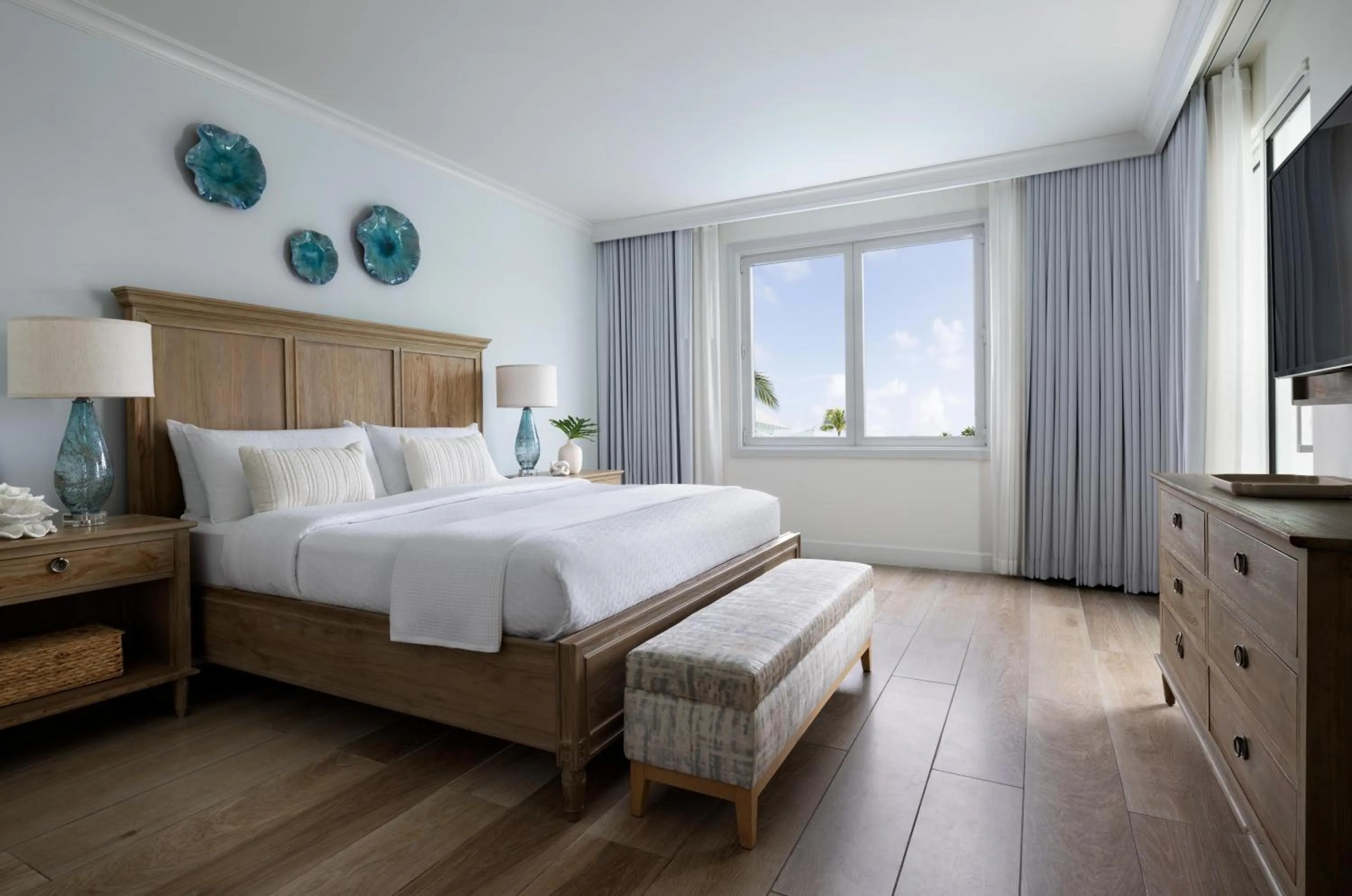 Photo of the whole room, Bed in Sandals Royal Bahamian All Inclusive - Couples Only