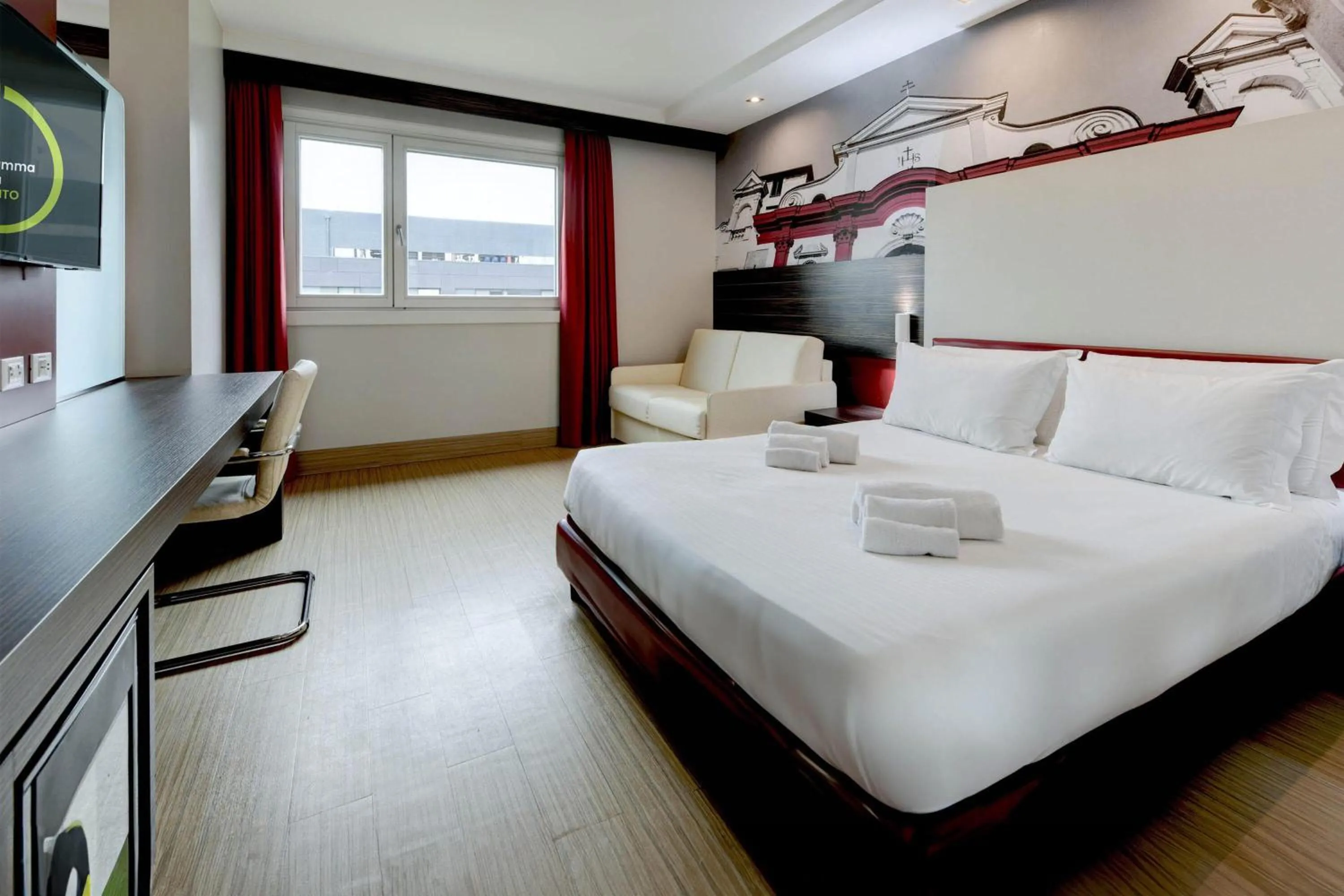 Photo of the whole room, Bed in B&B Hotel Trento