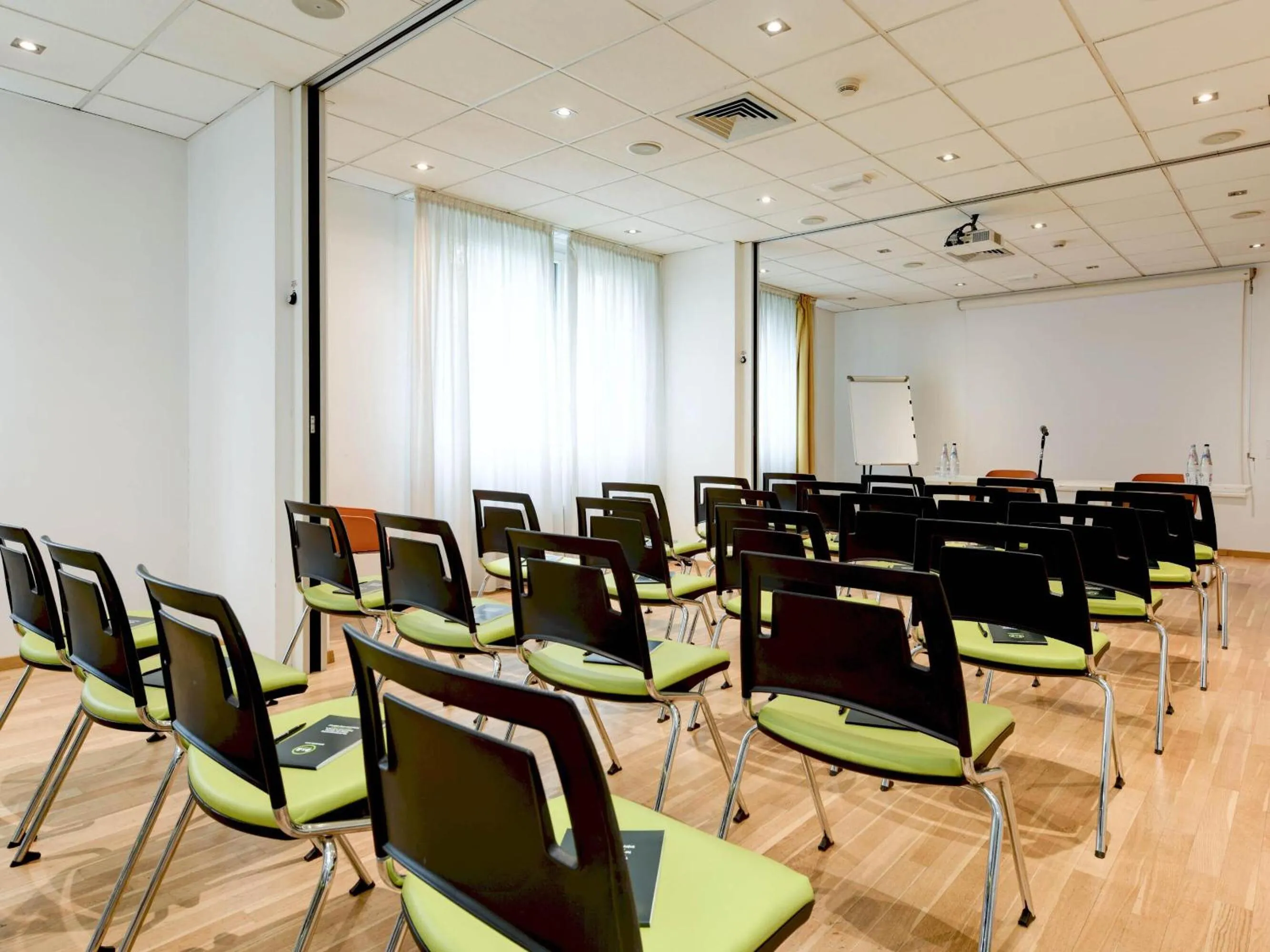 Meeting/conference room in B&B Hotel Trento