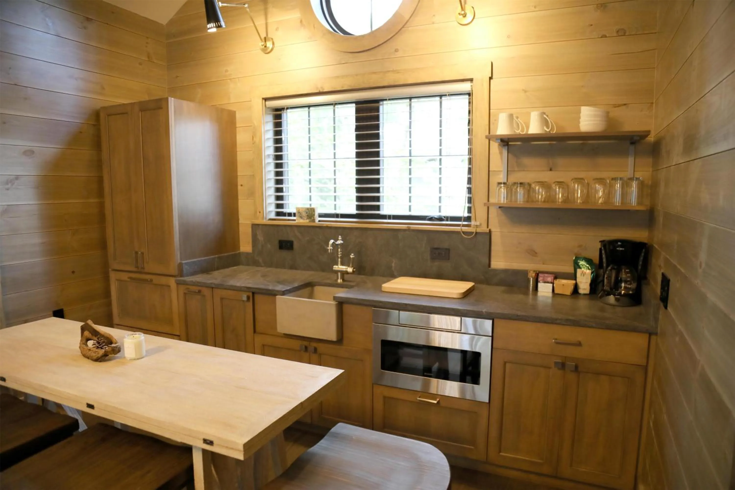 Kitchen or kitchenette in Hidden Pond Resort