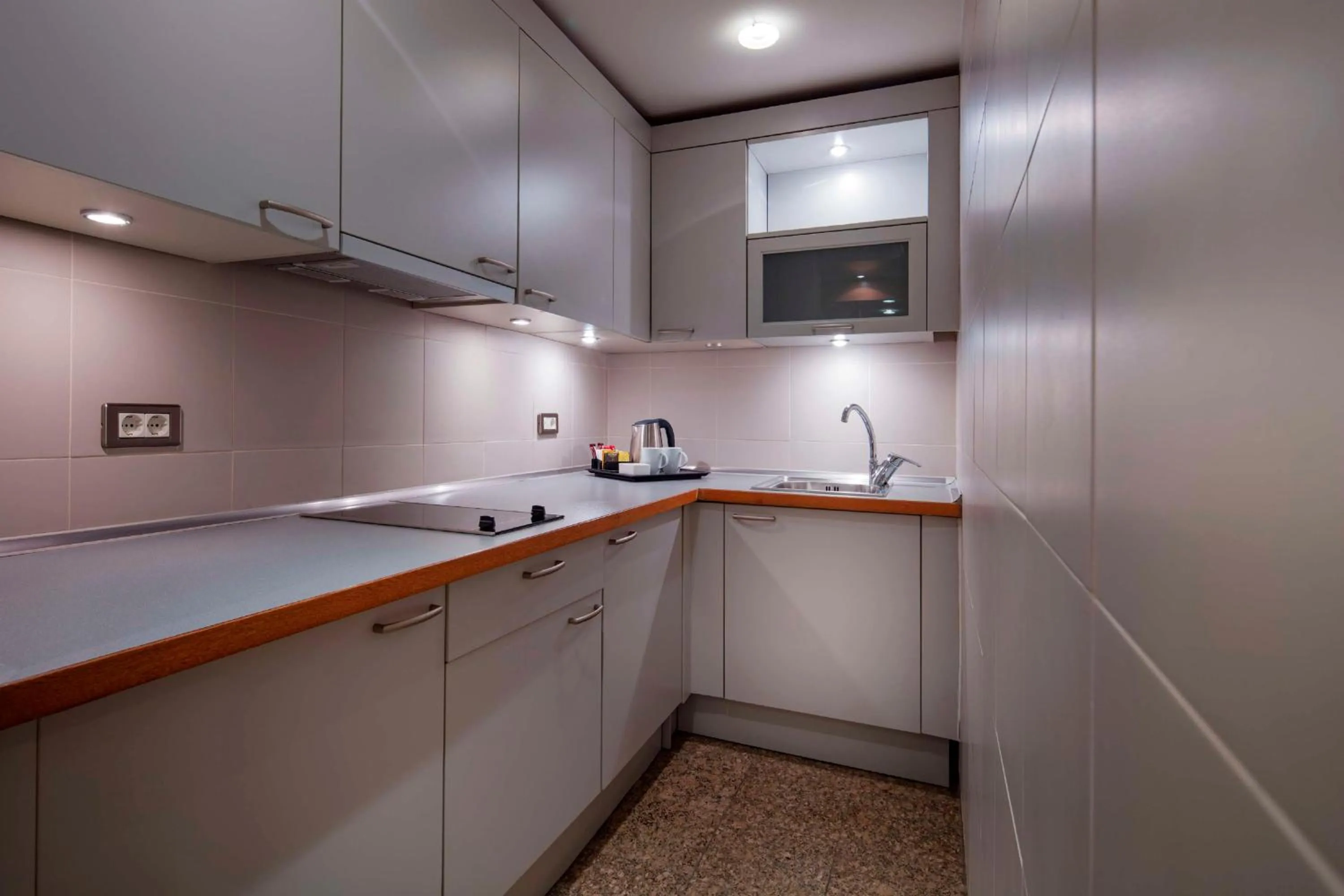 Kitchen or kitchenette in Adana HiltonSA Hotel