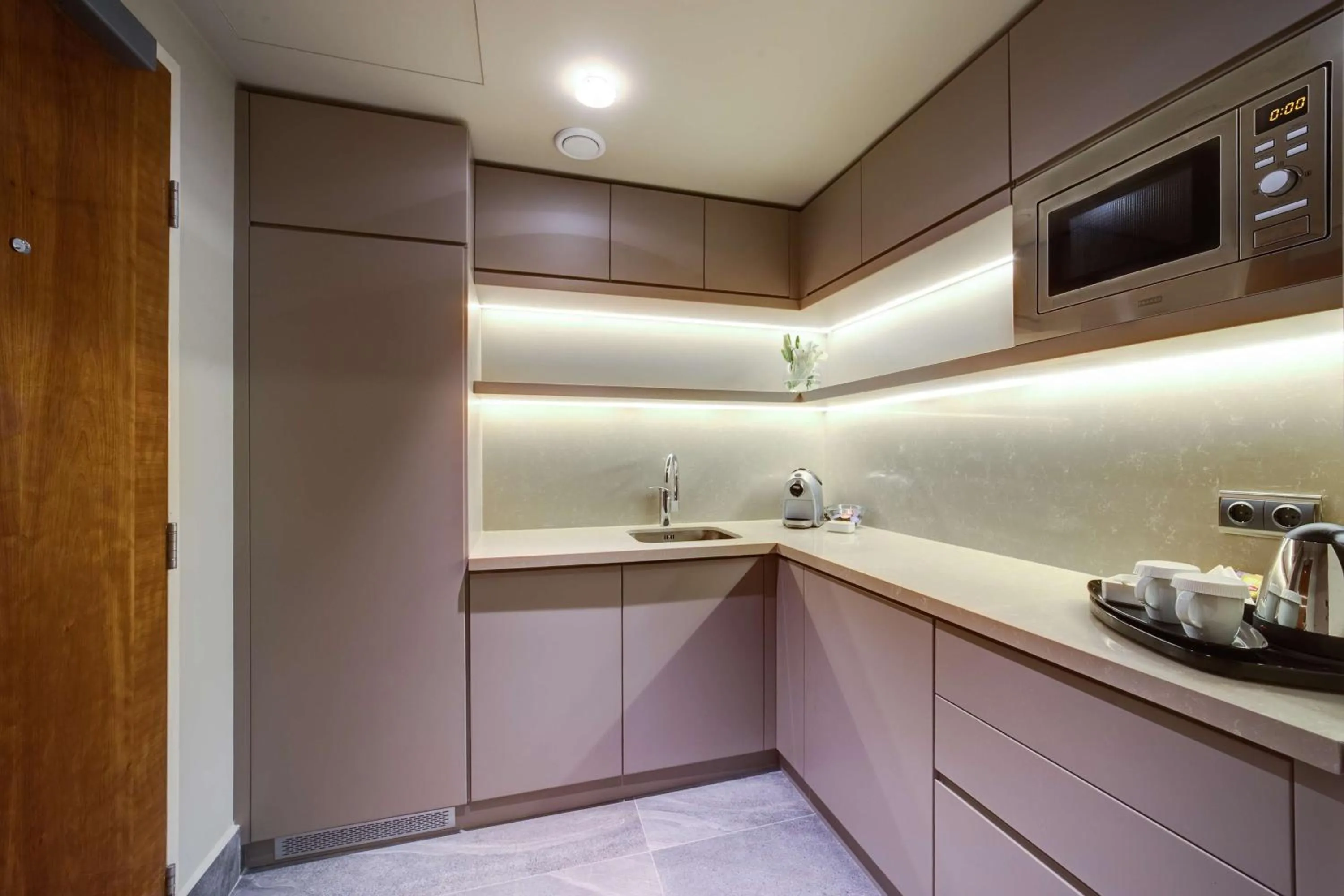 Kitchen or kitchenette in Adana HiltonSA Hotel