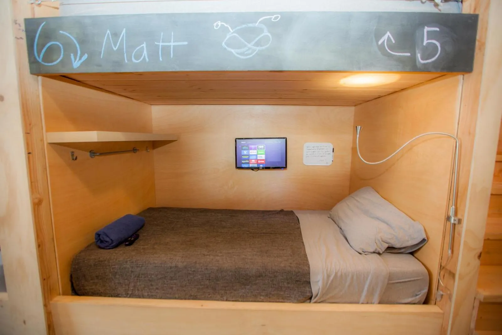 Bed in PodShare DTLA