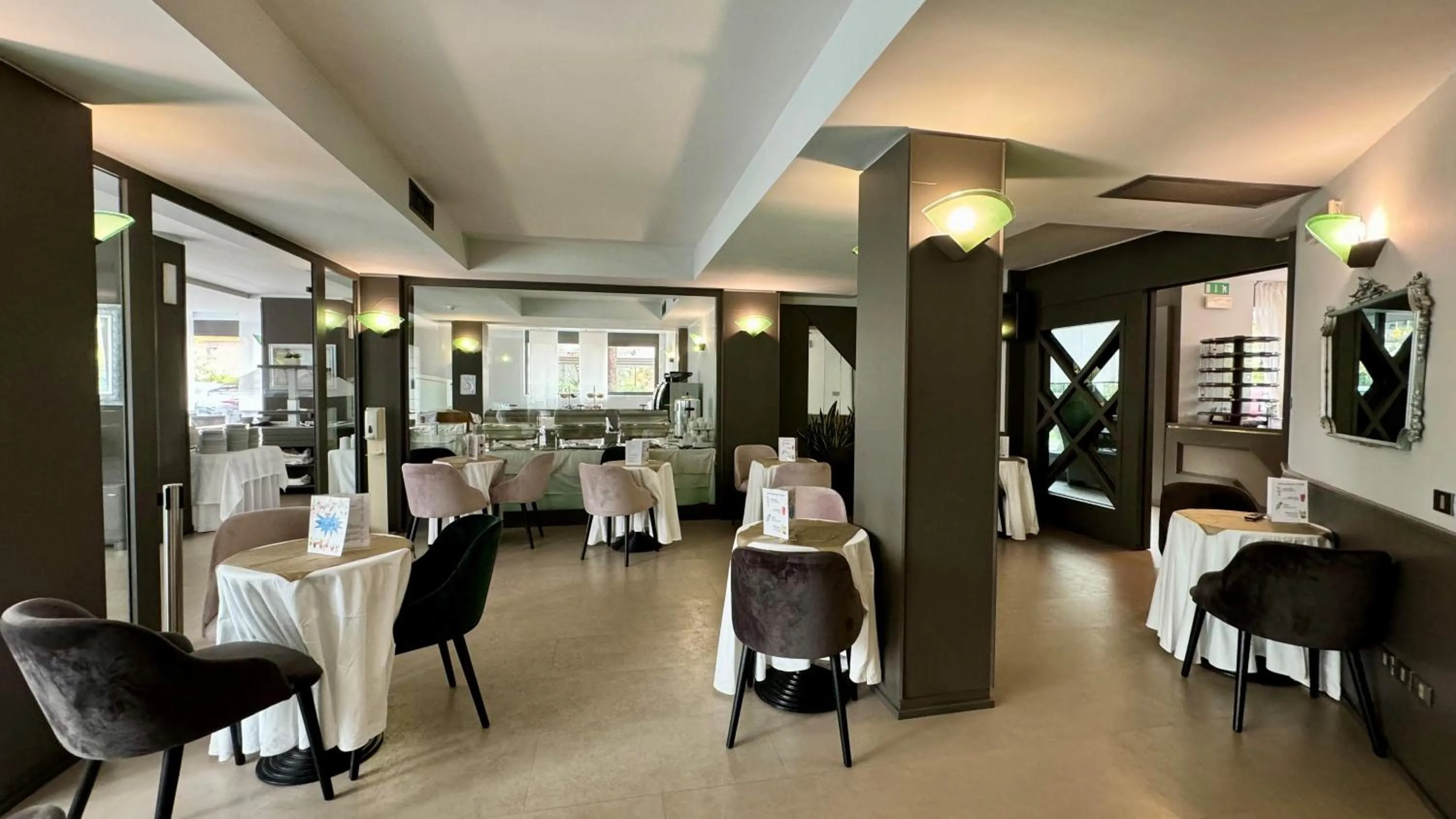 Lounge or bar in Hotel Royal