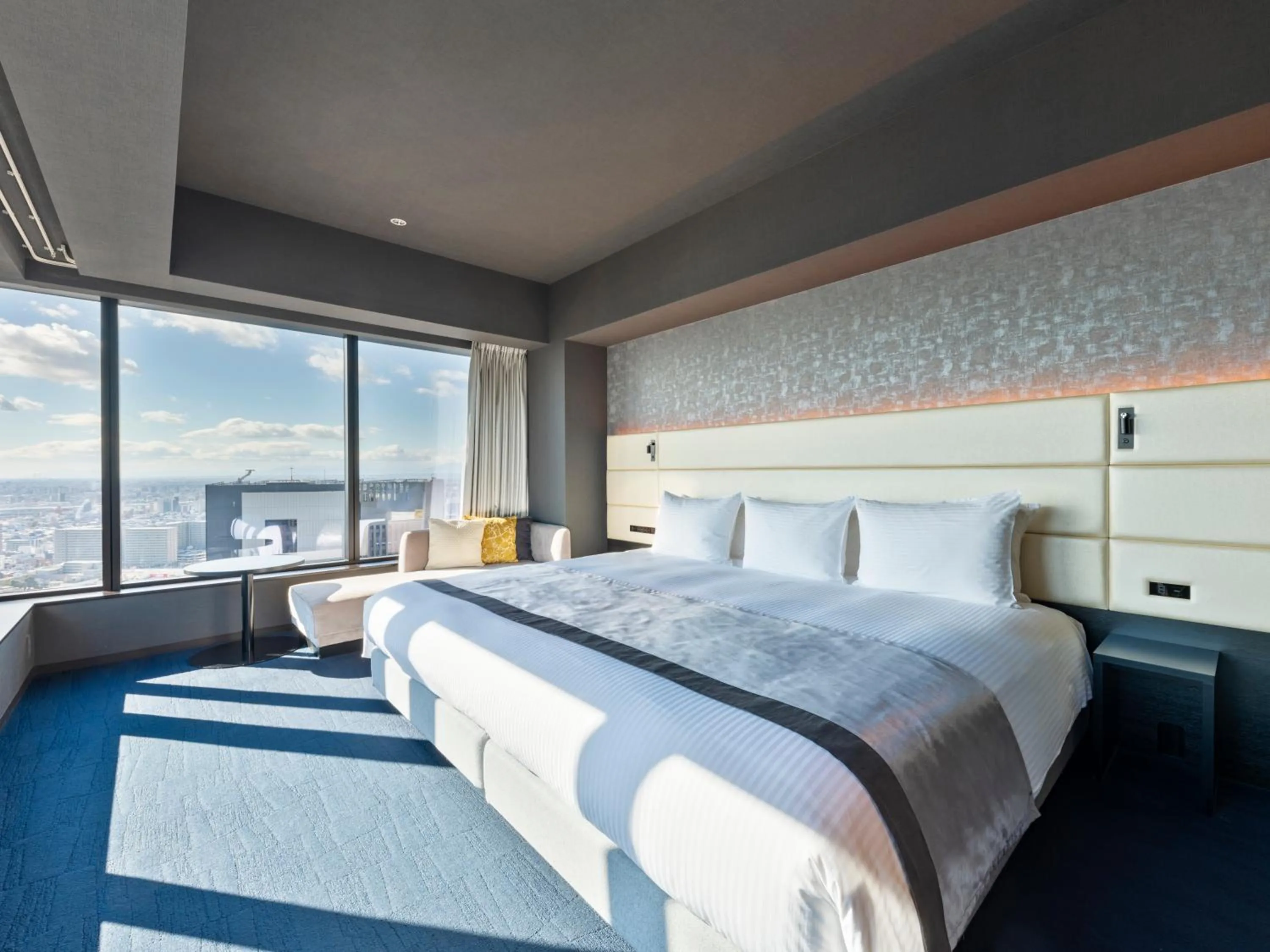 Photo of the whole room, Bed in Mitsui Garden Hotel Nagoya Premier