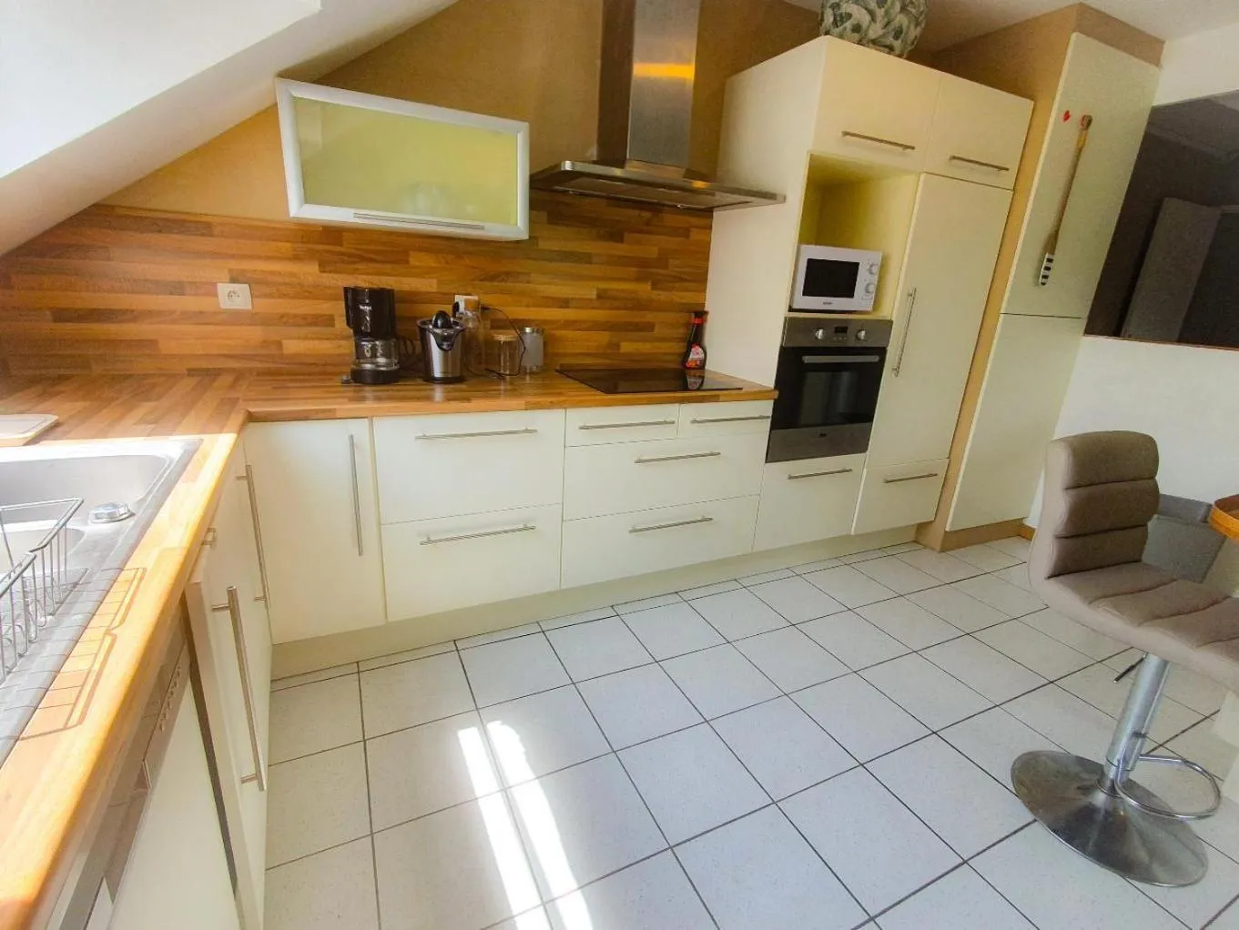 Coffee/tea facilities in Hotel Alicia Auray Le Bono