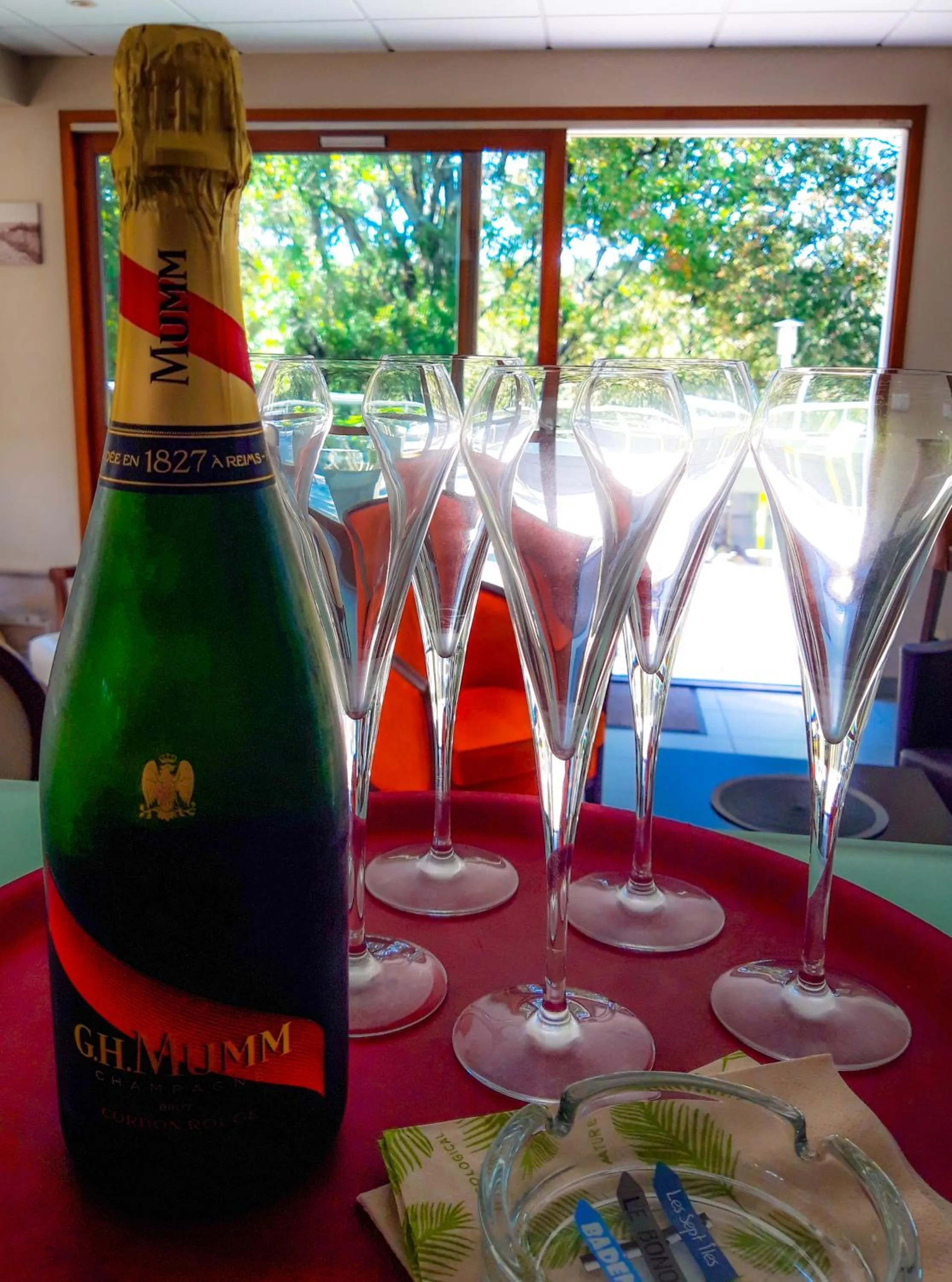 Lounge or bar in Hotel Alicia Auray Le Bono