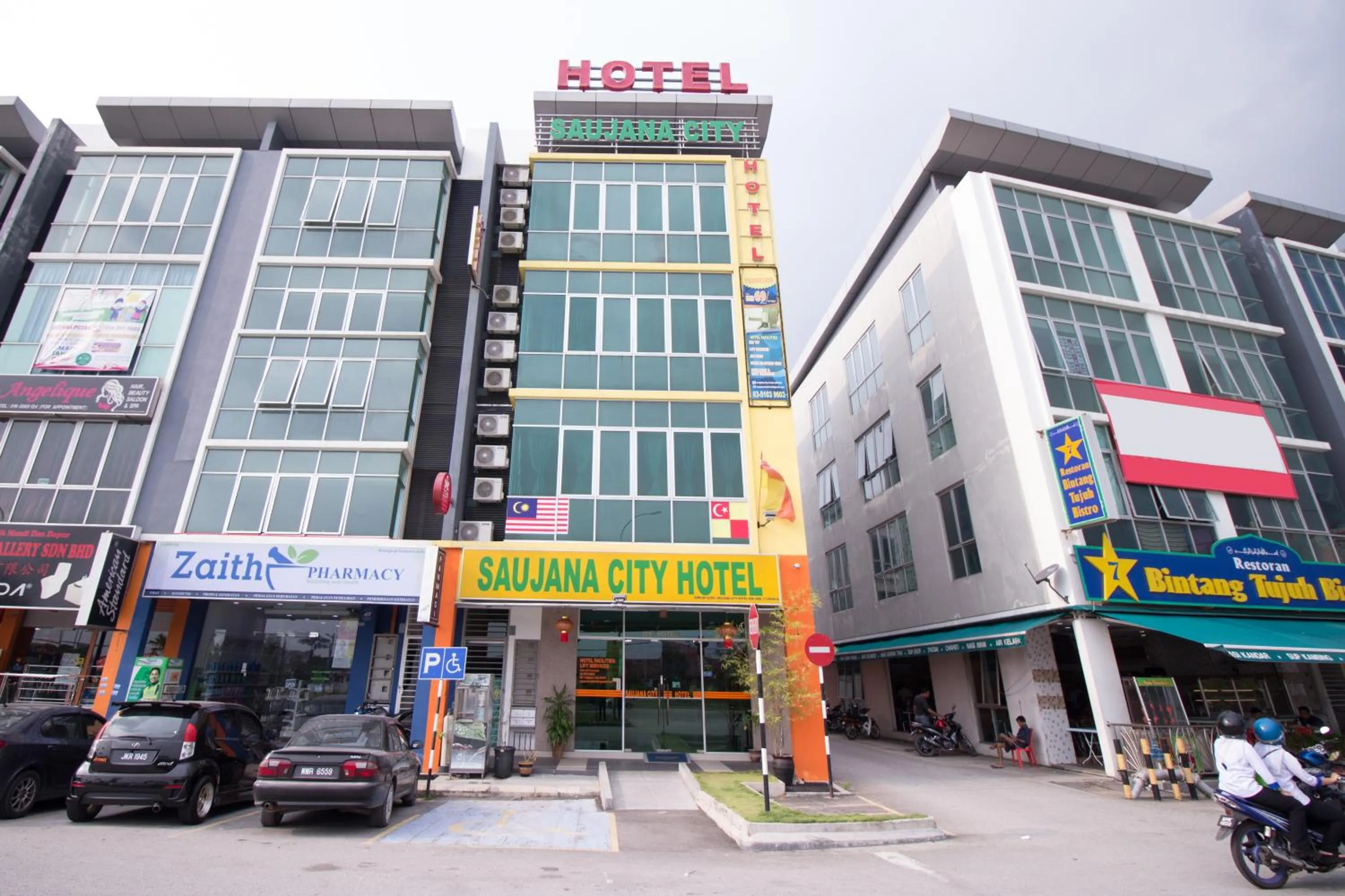Property building in Saujana City Hotel