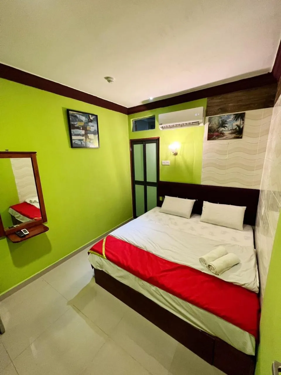 Photo of the whole room, Bed in Saujana City Hotel