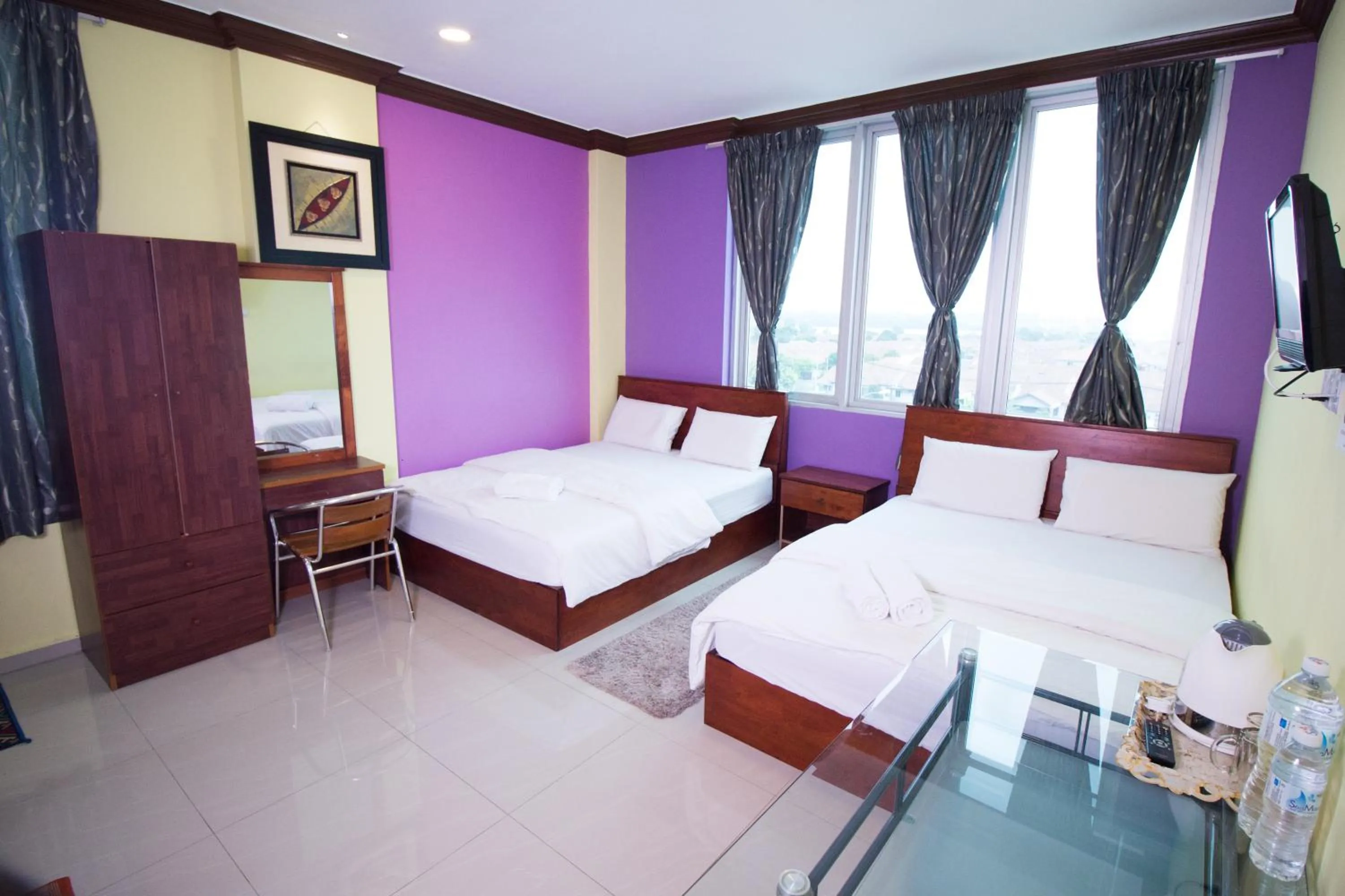 Photo of the whole room, Bed in Saujana City Hotel