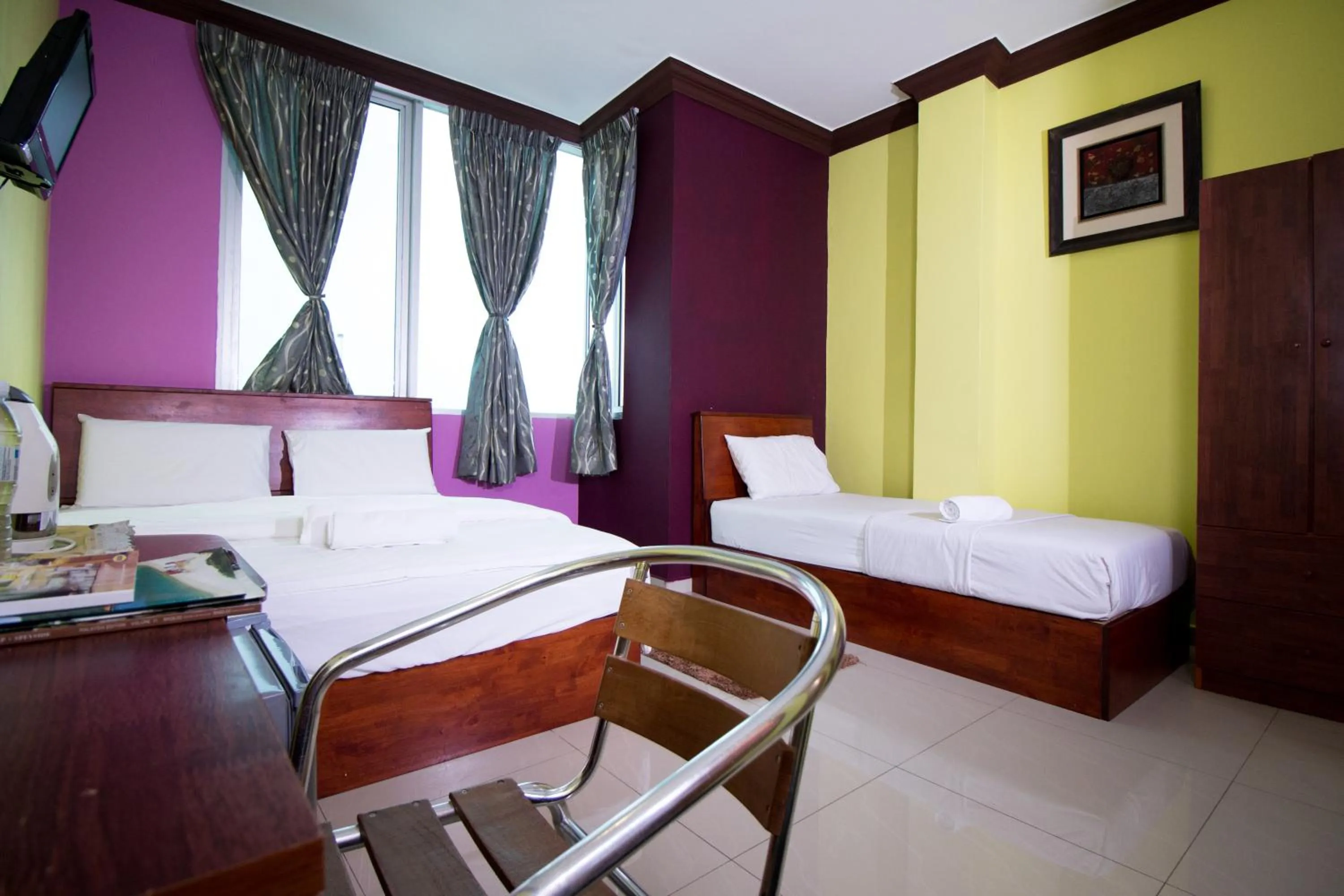 Photo of the whole room, Bed in Saujana City Hotel