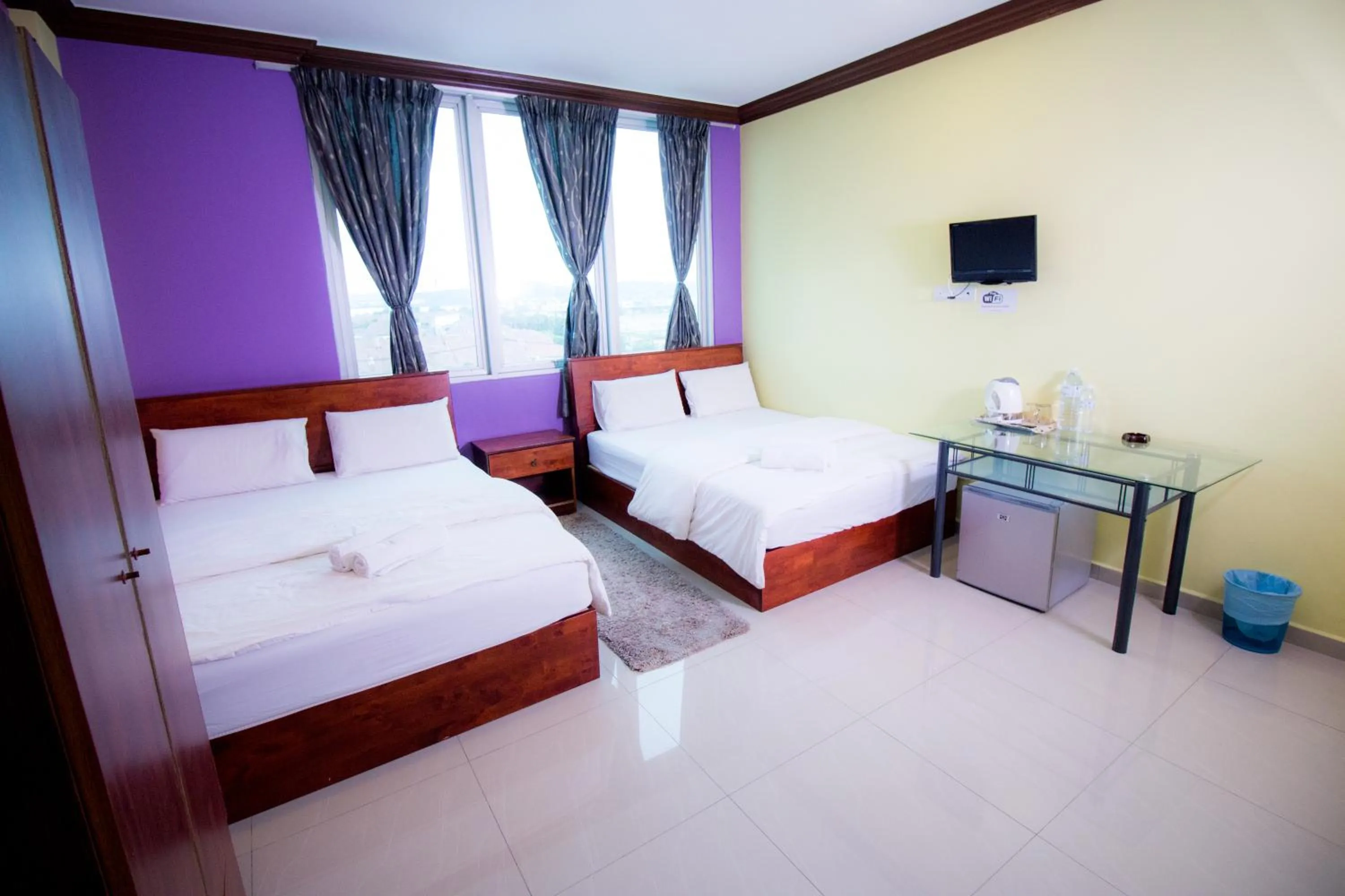 Photo of the whole room, Bed in Saujana City Hotel