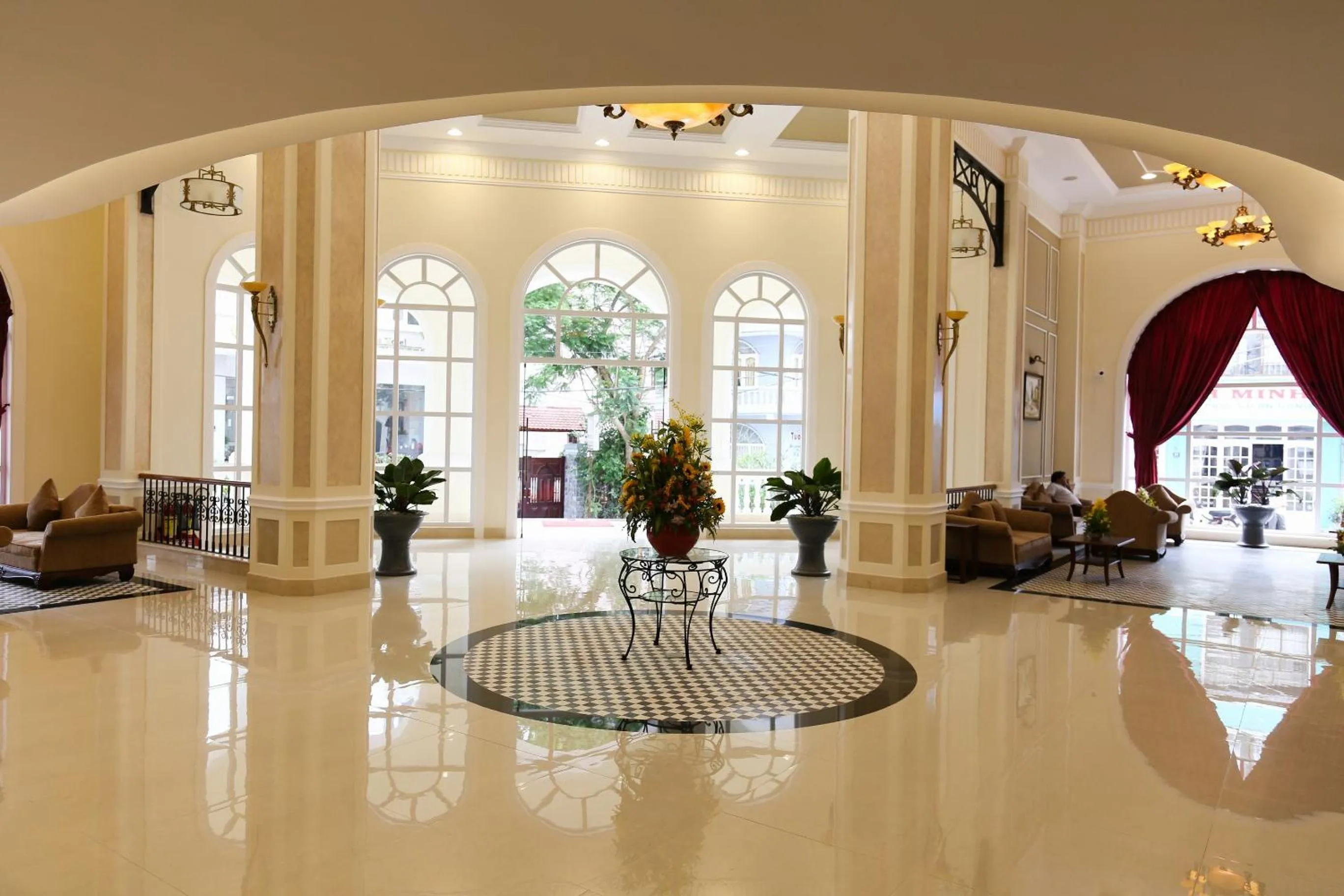 Day in Iris Dalat Hotel