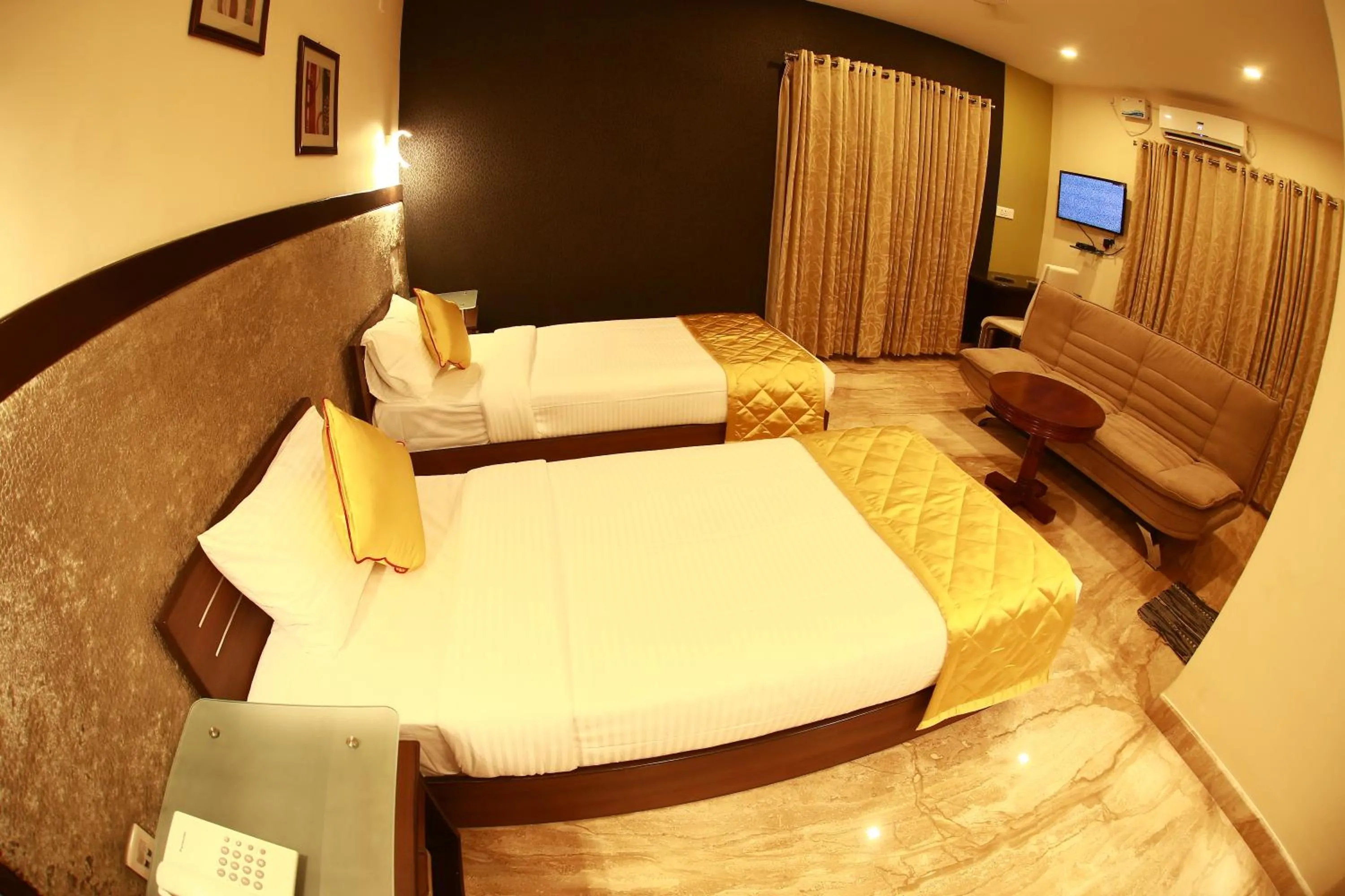 TV and multimedia, Bed in D Breeze Suites