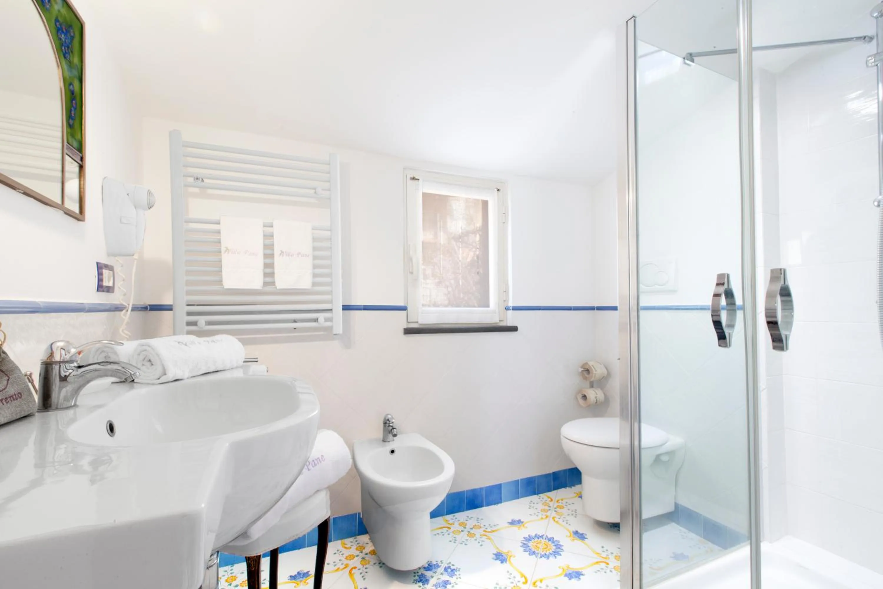 Bathroom in Villa Pane Resort