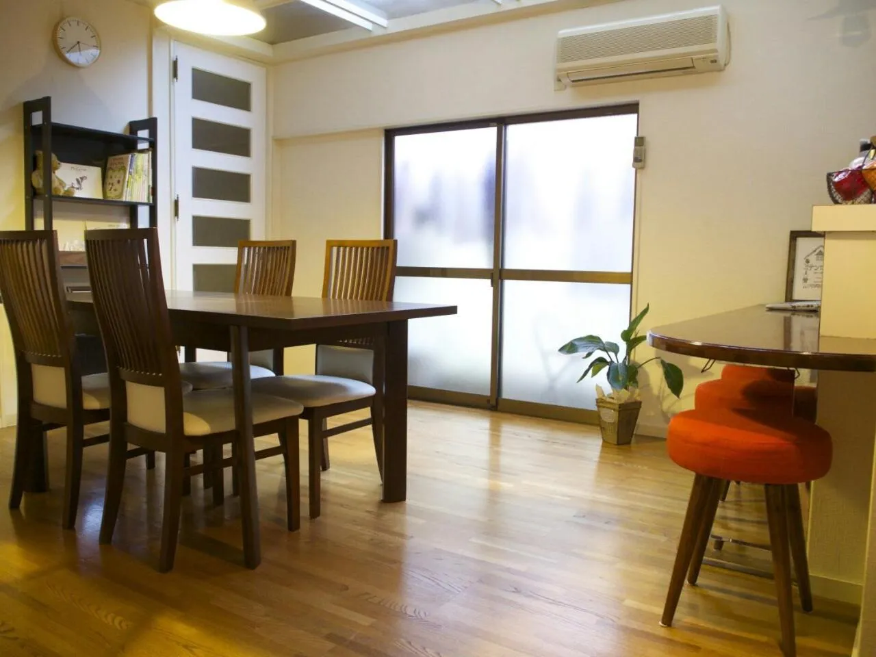 Communal lounge/ TV room in Guesthouse Ten-roku - Female Only