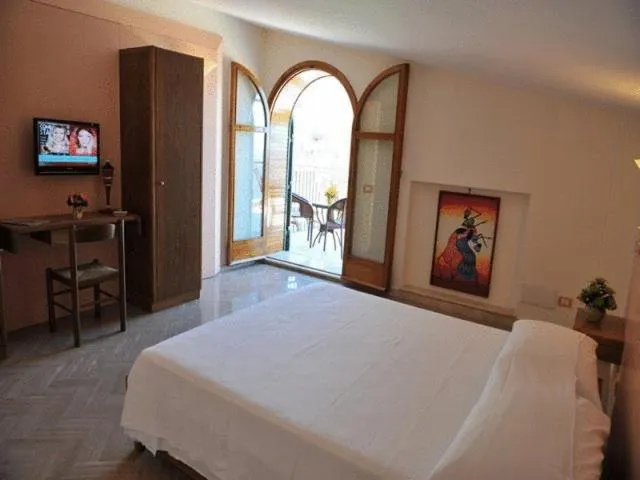 Day, Bed in Le Due Sirene