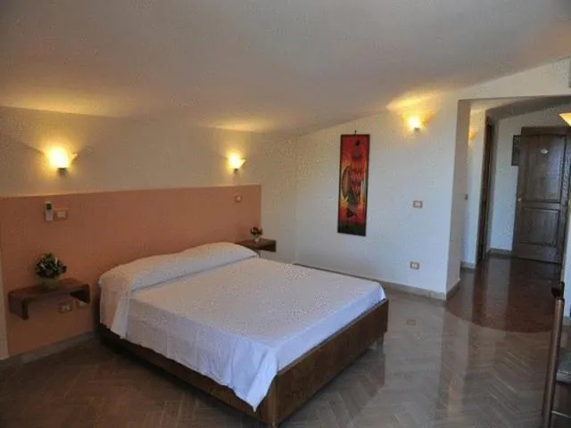 Photo of the whole room, Bed in Le Due Sirene