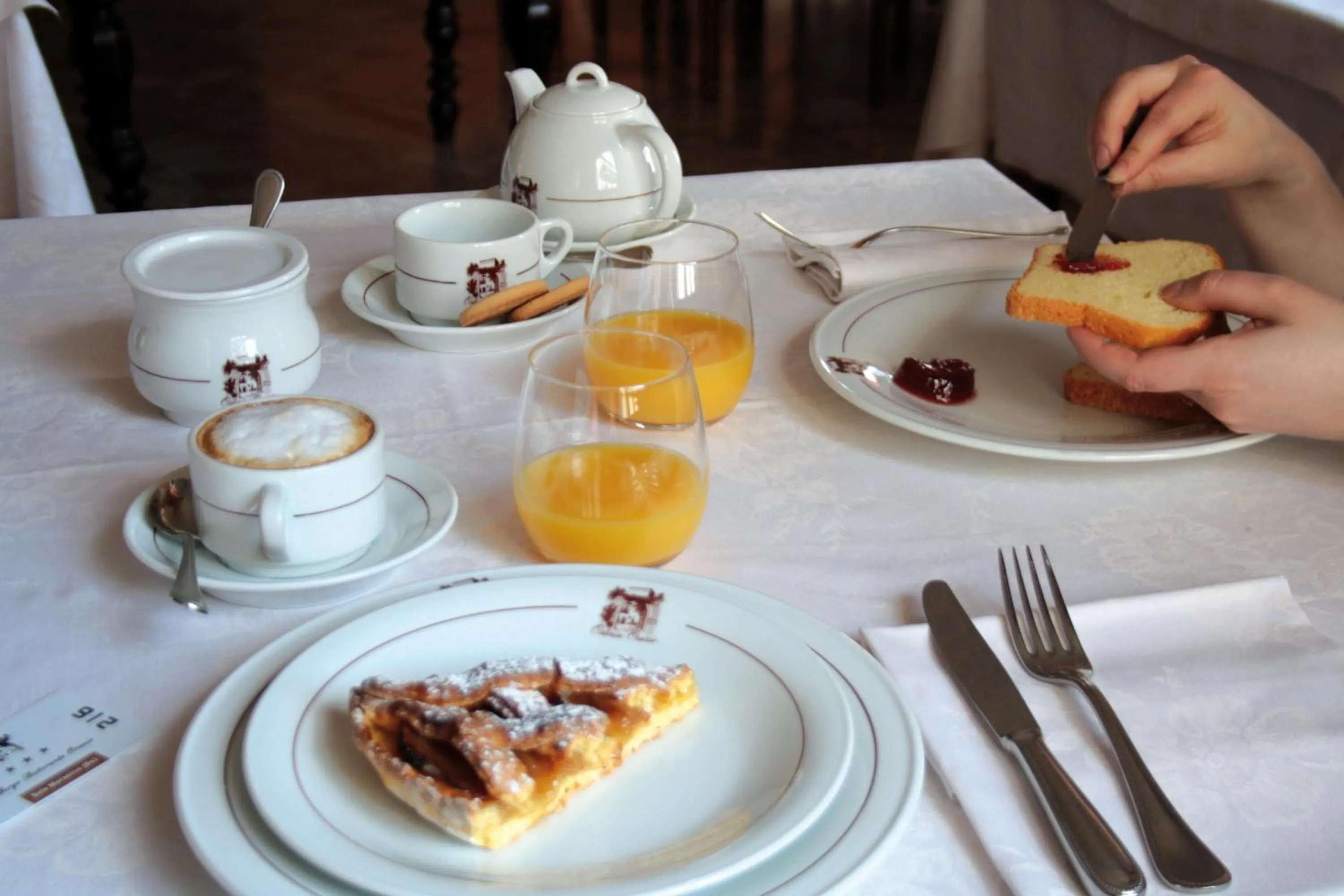 Food and drinks in Albergo Ristorante Orazio