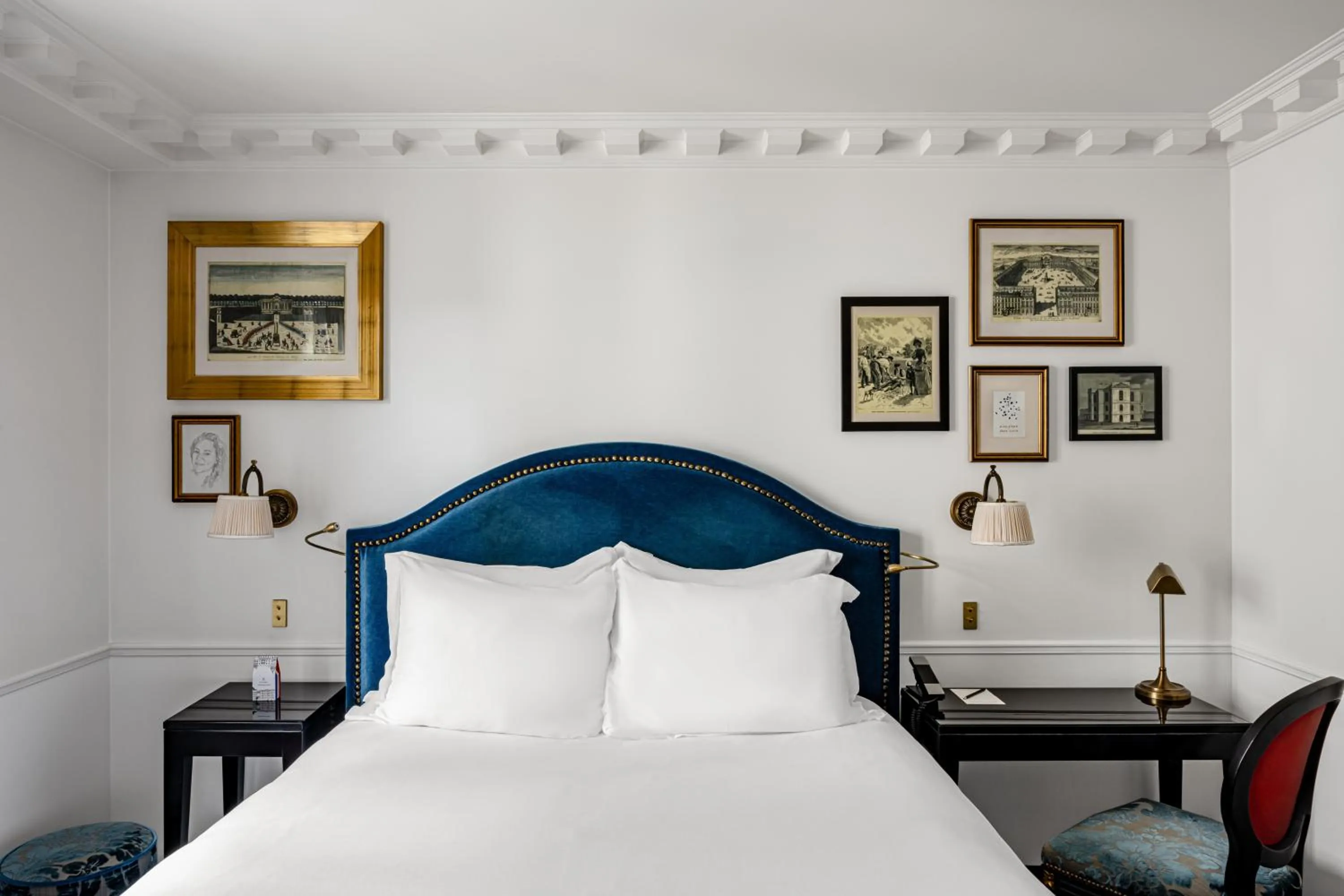 Bedroom, Bed in La Chambre du Marais