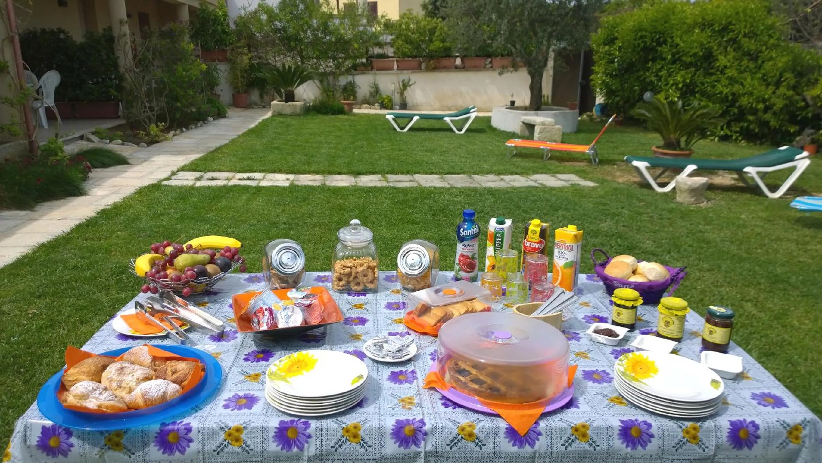 Italian breakfast in B&B Borgo Minerva